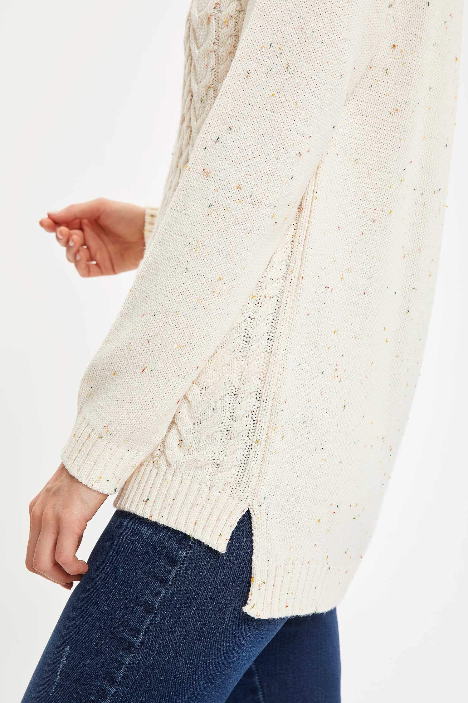 Beige WOMAN Tricot Sweater 1038822 | DeFacto
