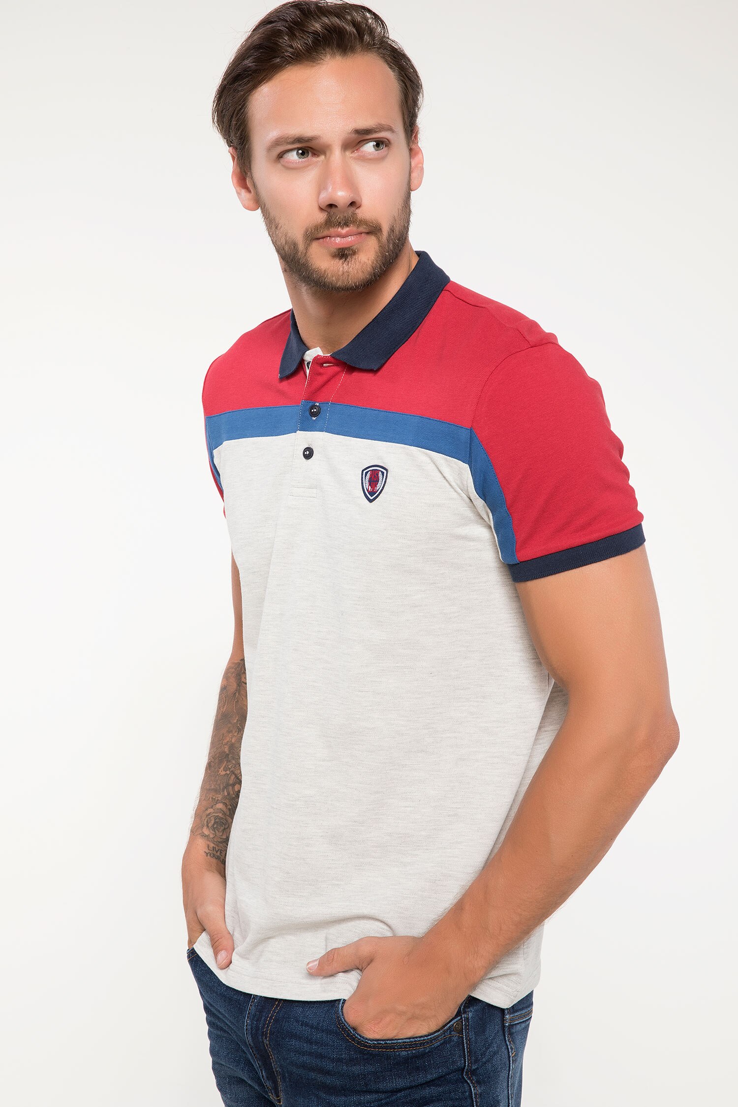 Defacto Polo T-shirt. 1