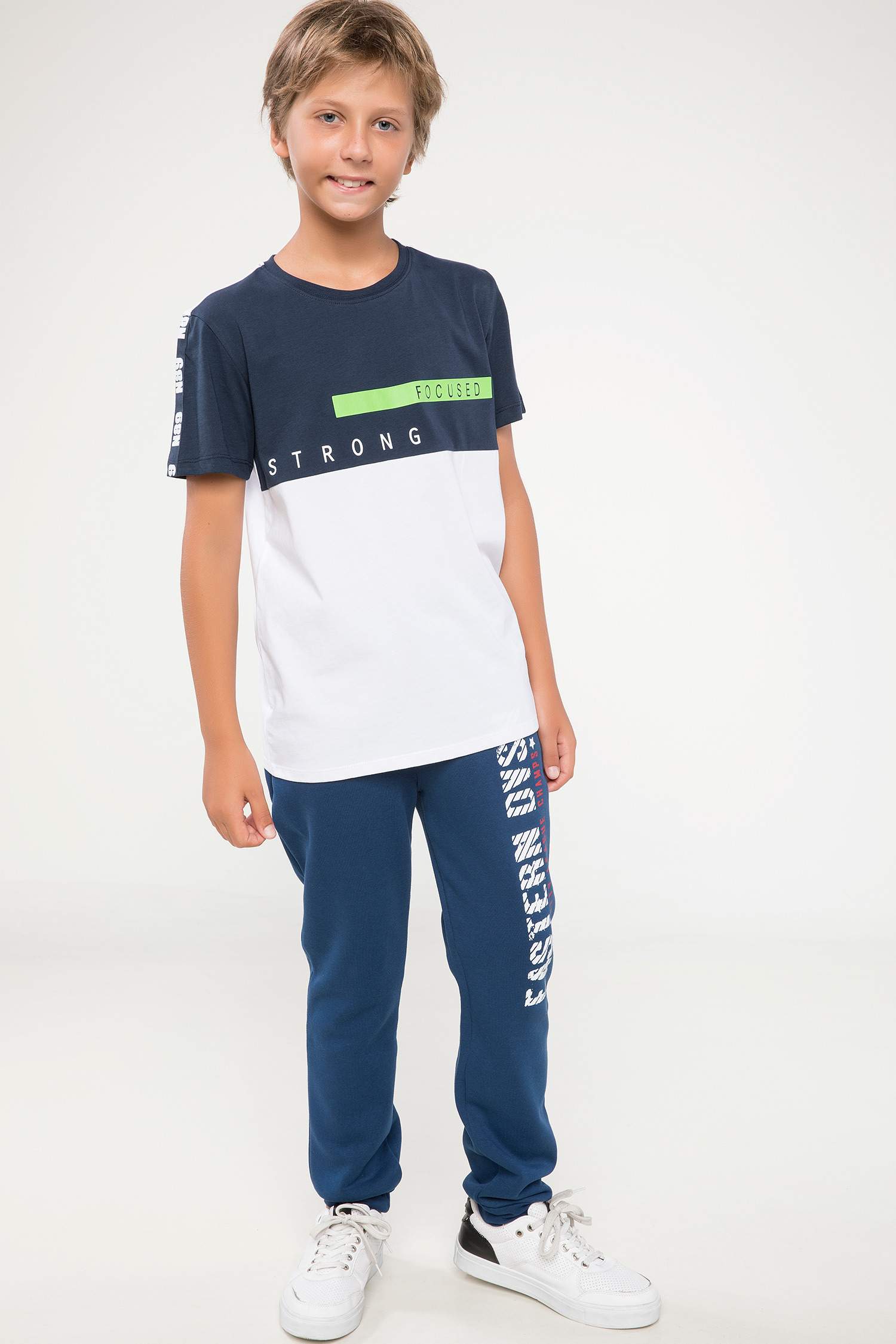 Defacto Baskılı T-shirt. 2