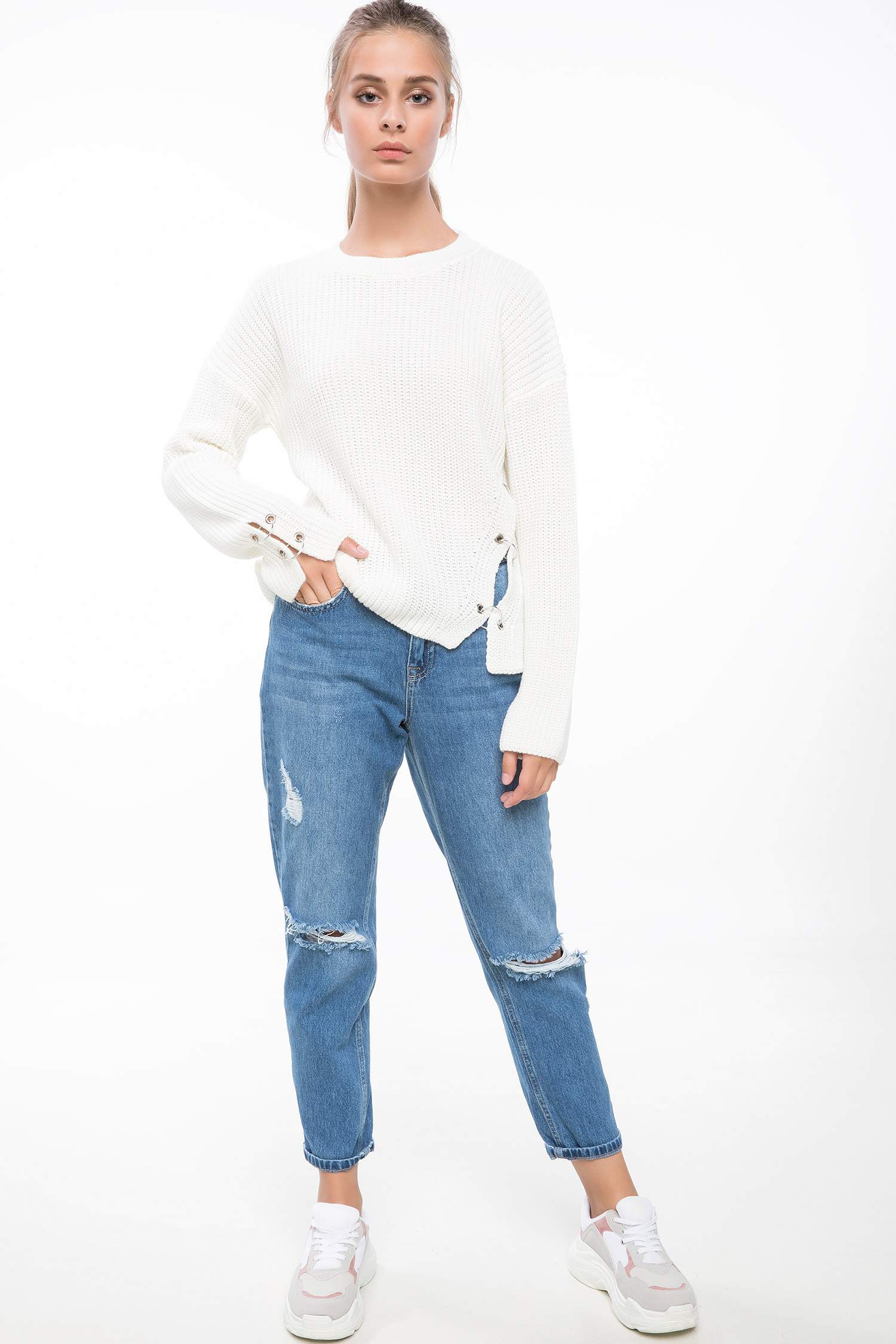 Defacto Aksesuar Detaylı Düşük OmuzTriko Kazak. 2