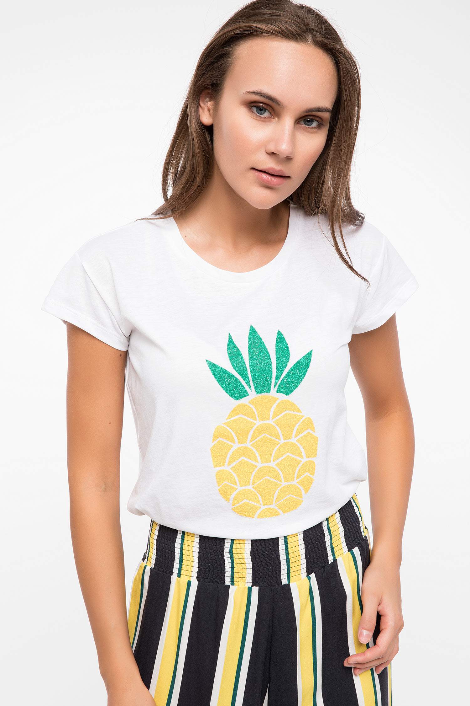 Defacto Baskılı T-shirt. 1