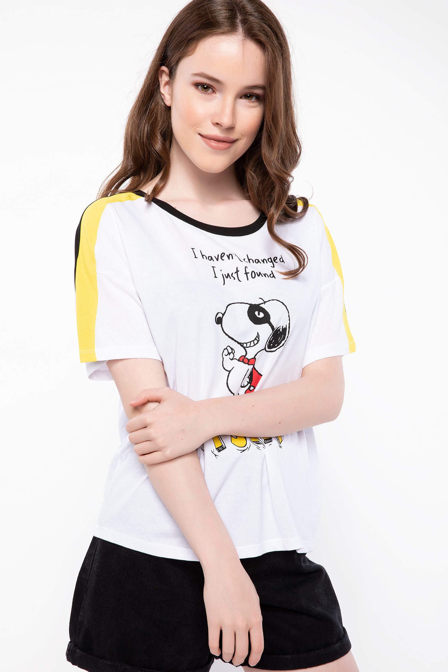 Defacto Snoopy Lisanslı T-shirt. 3