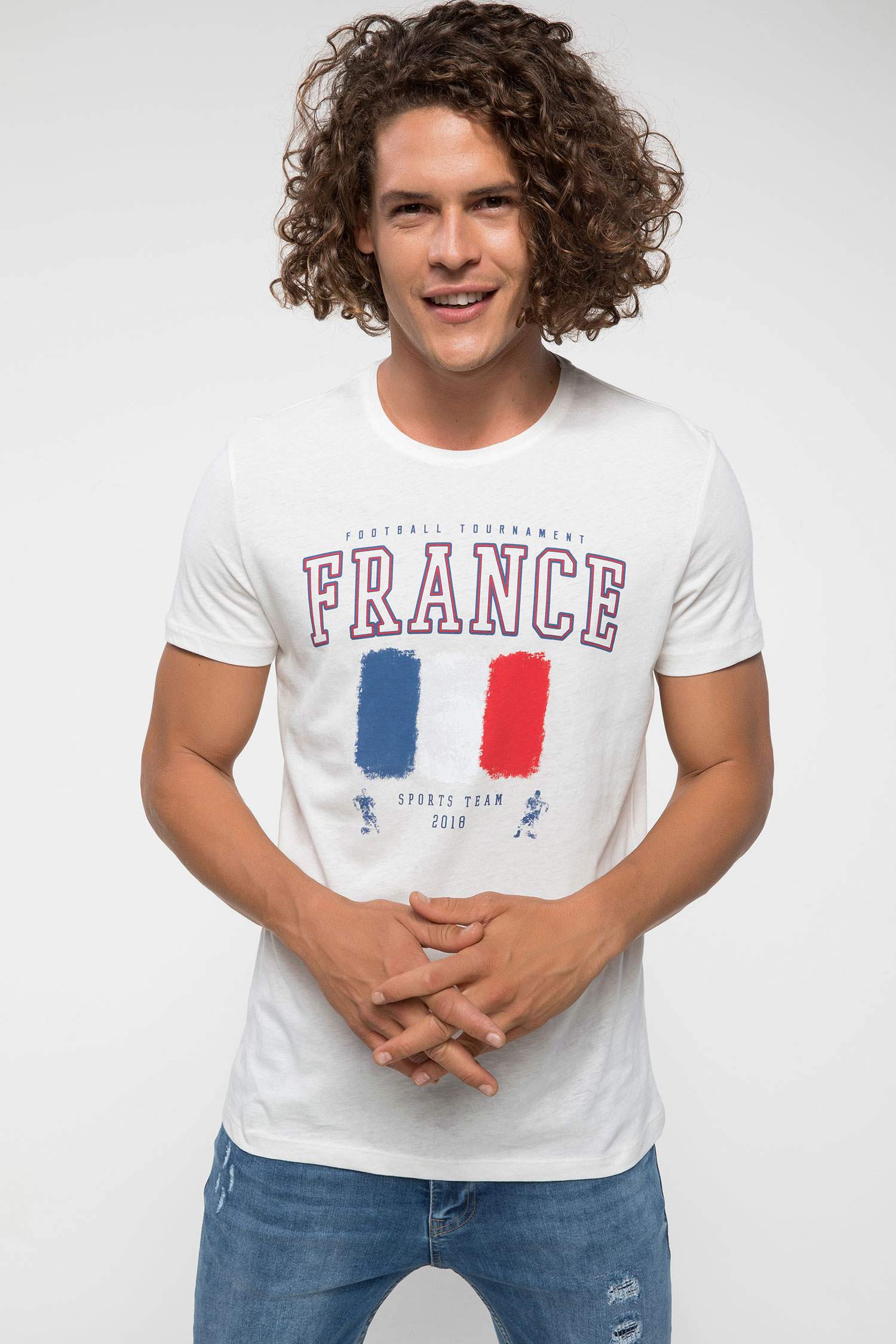 Defacto Baskılı Slim Fit T-shirt. 1