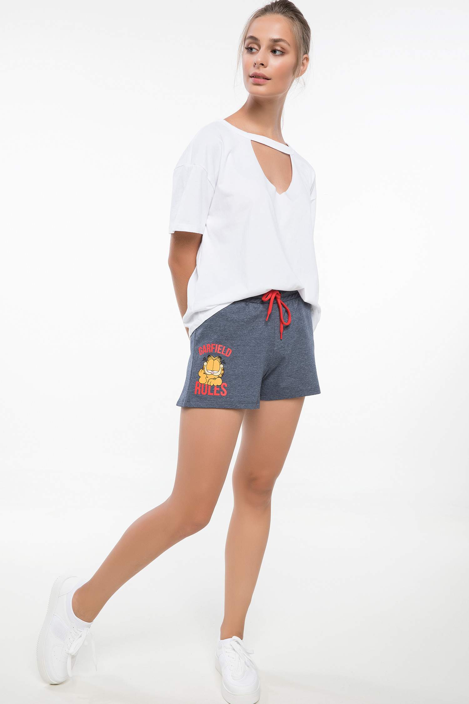 Defacto Lisanslı Şort. 2