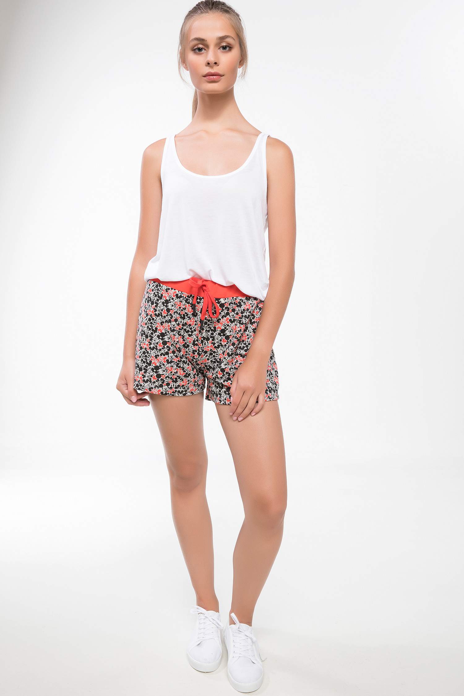 Defacto Mickey Mouse Lisanslı Mini Şort. 2