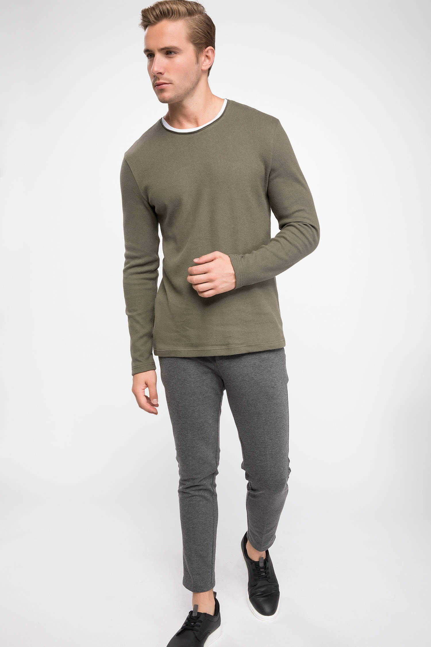 Defacto Slim Fit Sweatshirt. 2