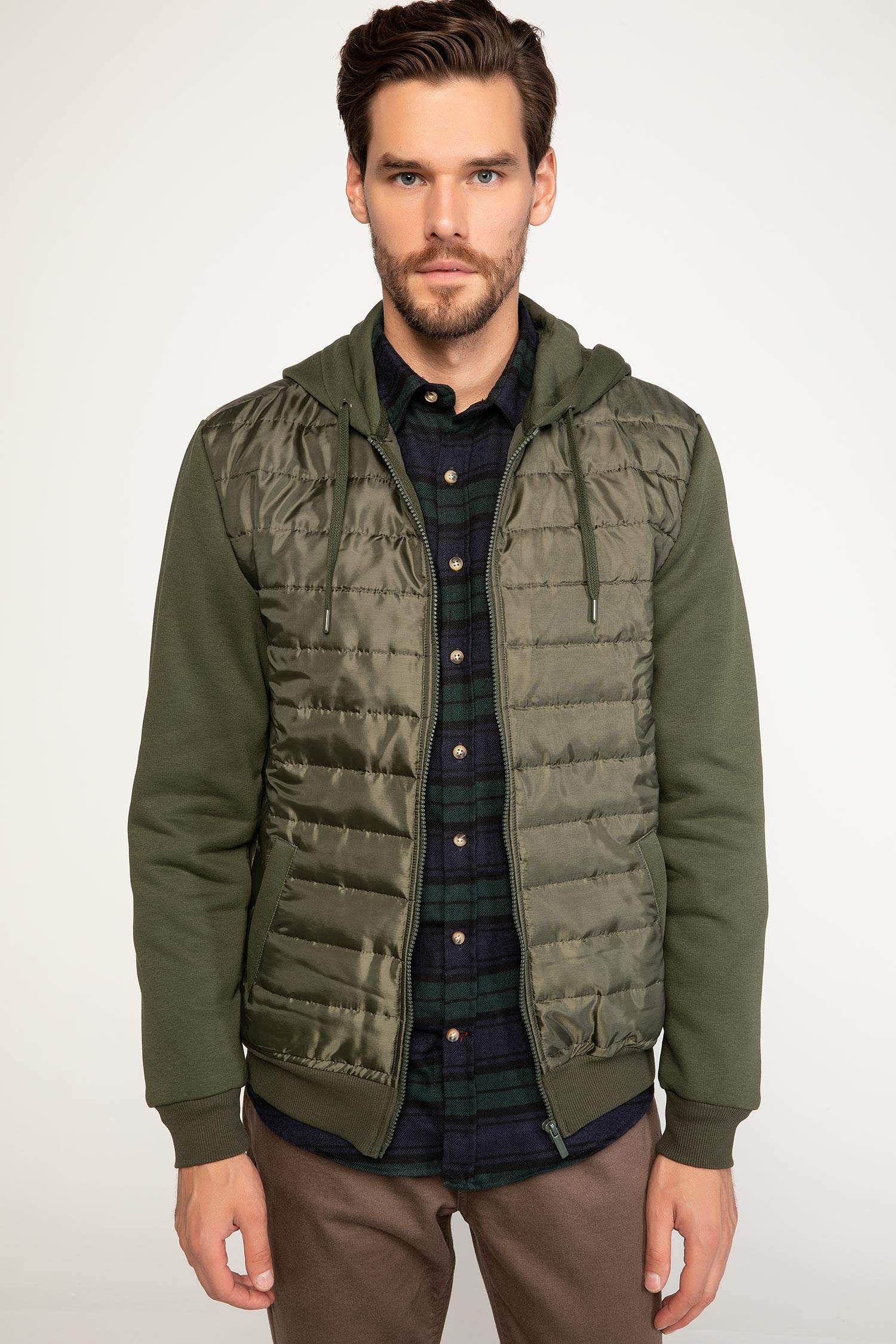 Defacto Kapüşonlu Fermuarlı Hırka. 3