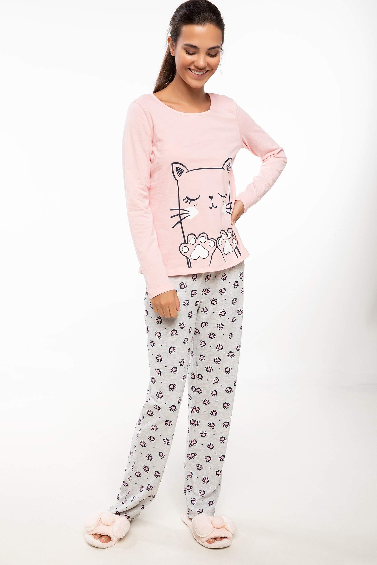 Defacto Baskılı Pijama Takımı. 1