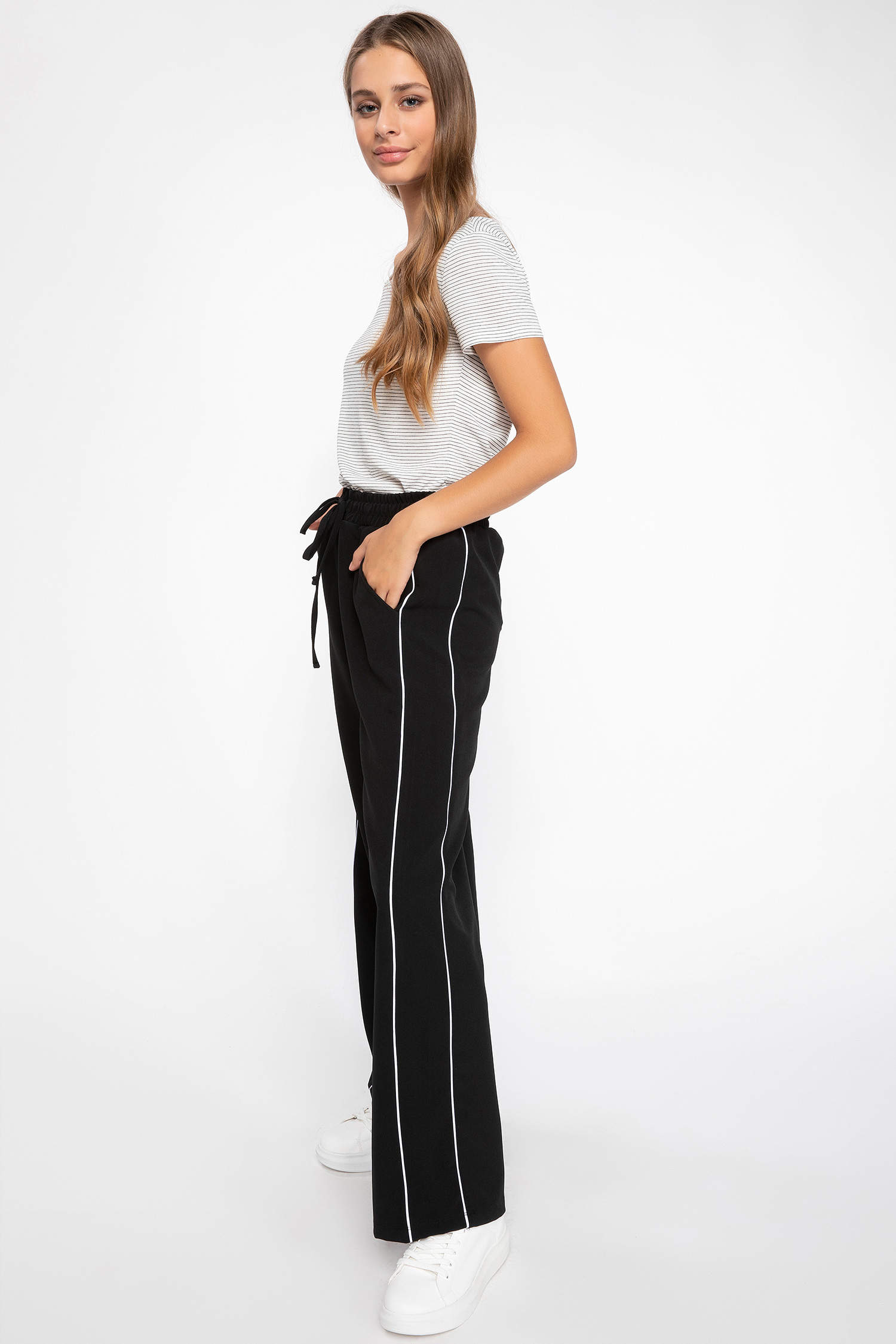 Defacto Woman Trousers. 3
