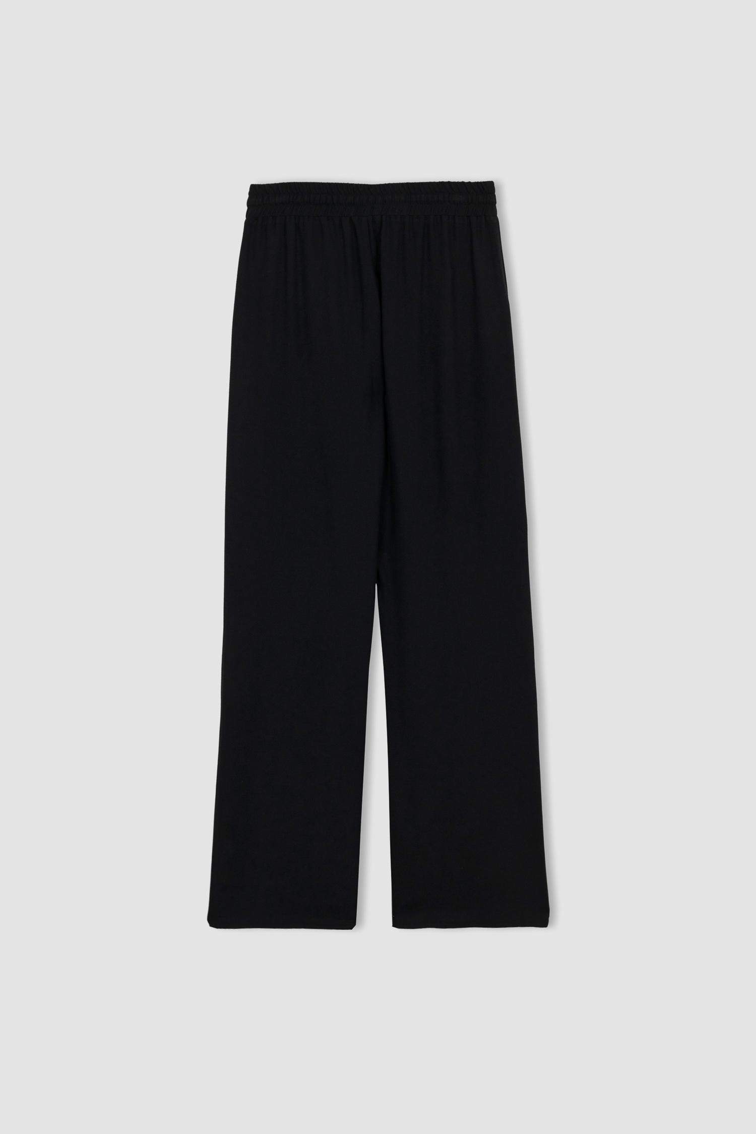 Black WOMAN Florida Wide Leg Viscose Trousers 2738442 | DeFacto