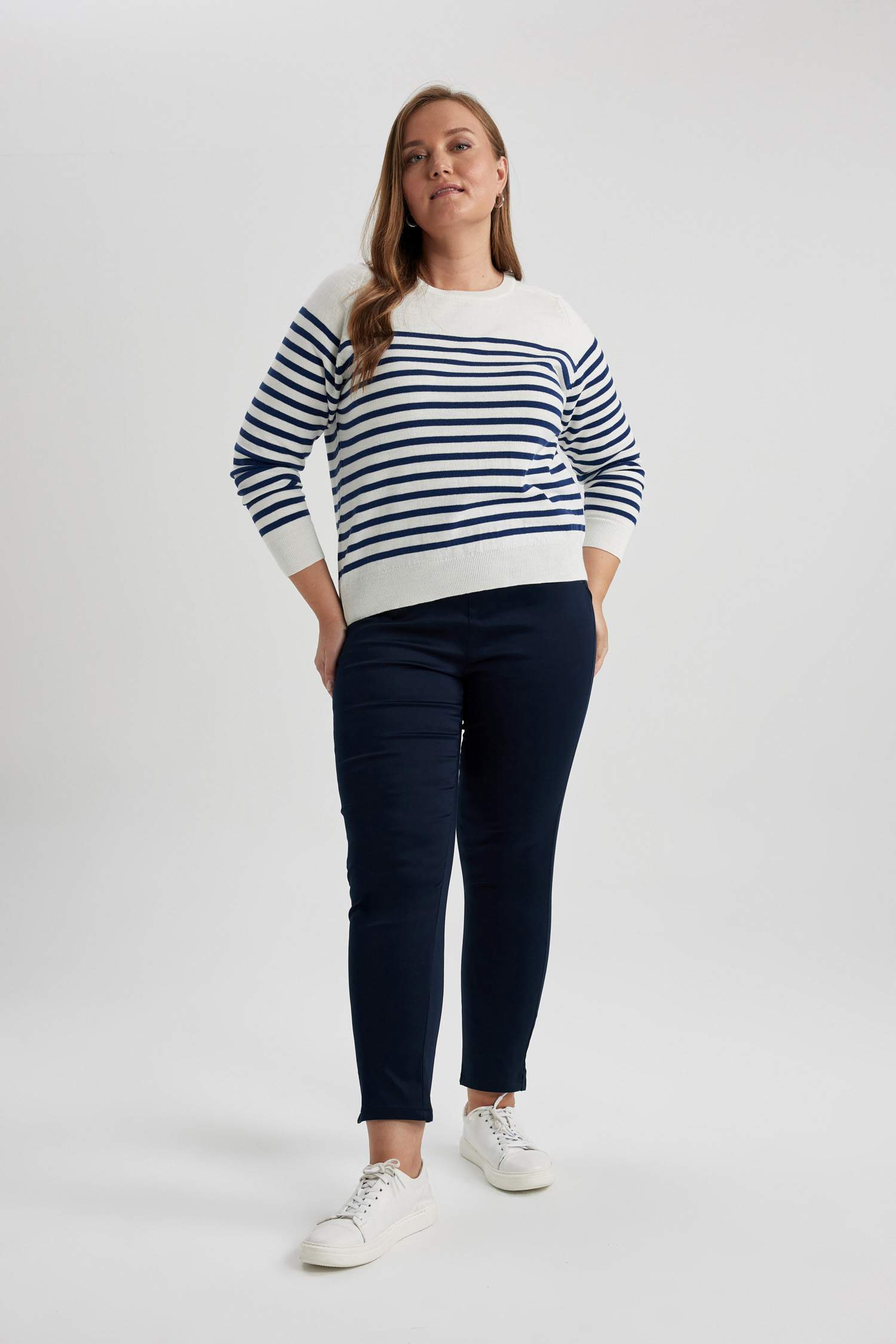 Брюки сигареты из сатина