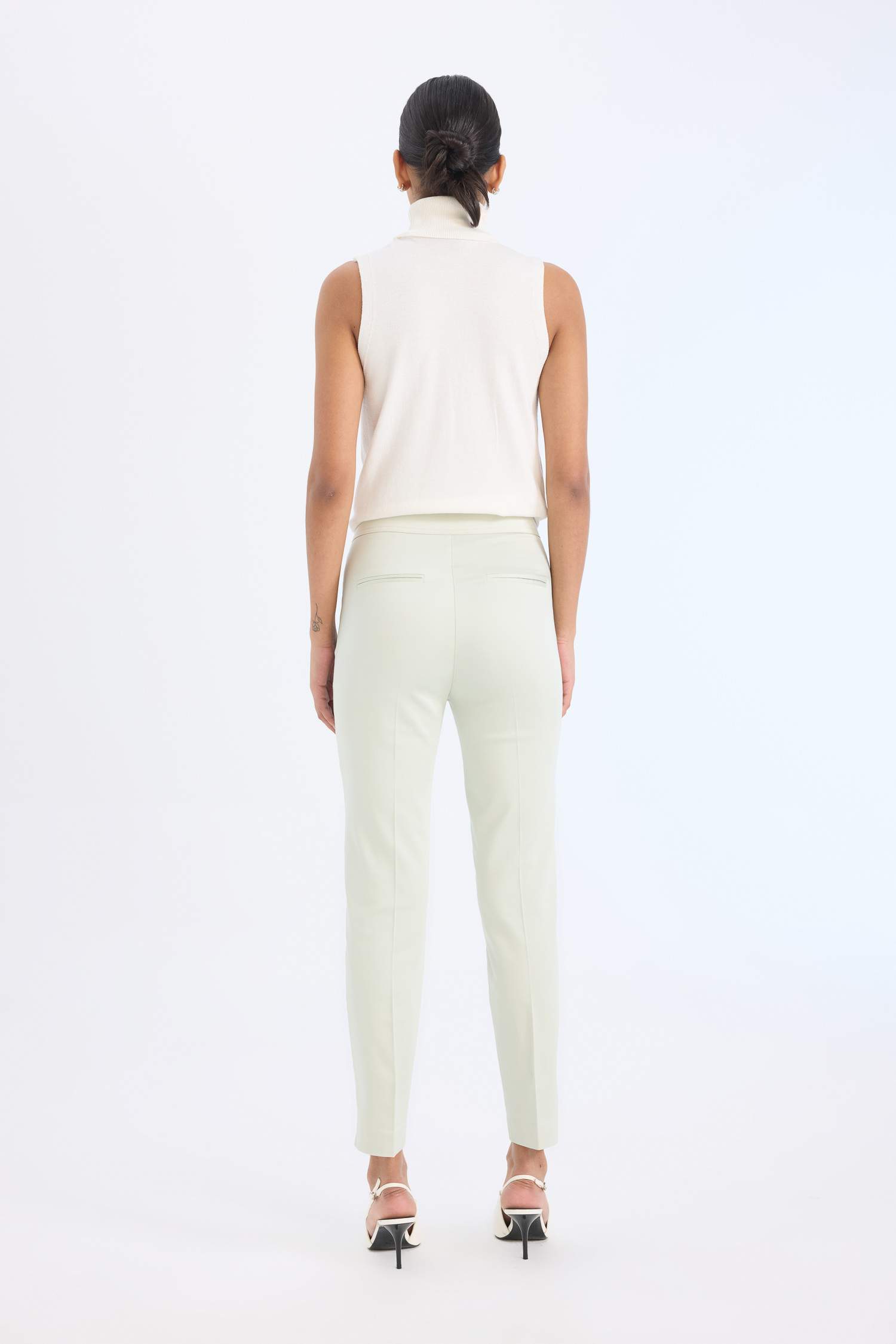 بنطرون ستان سيجاريت برجل عادي وخصر عادي