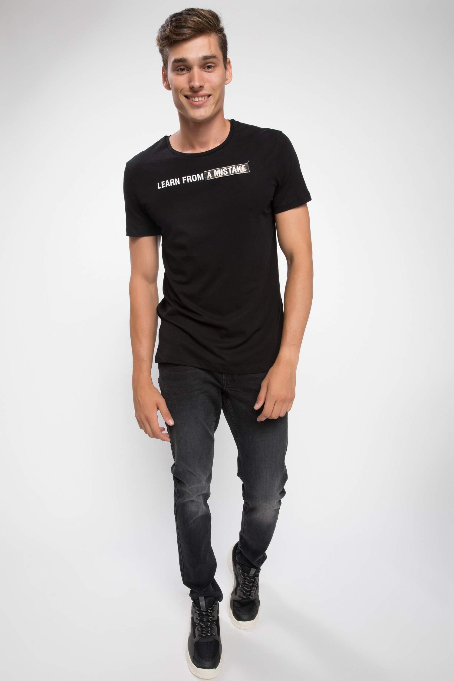 Defacto Yazı Baskılı Slim Fit T-shirt. 2