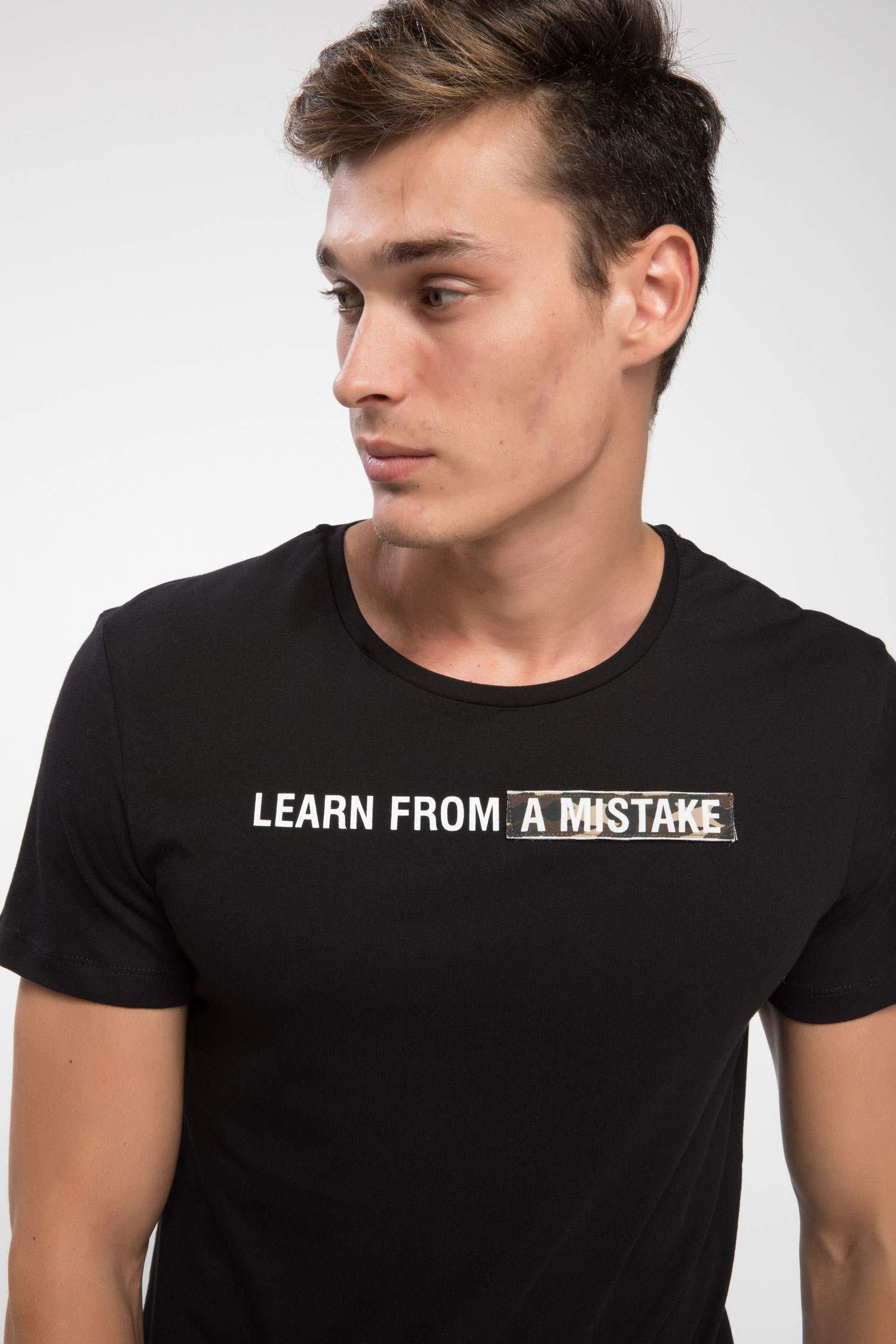 Defacto Yazı Baskılı Slim Fit T-shirt. 3