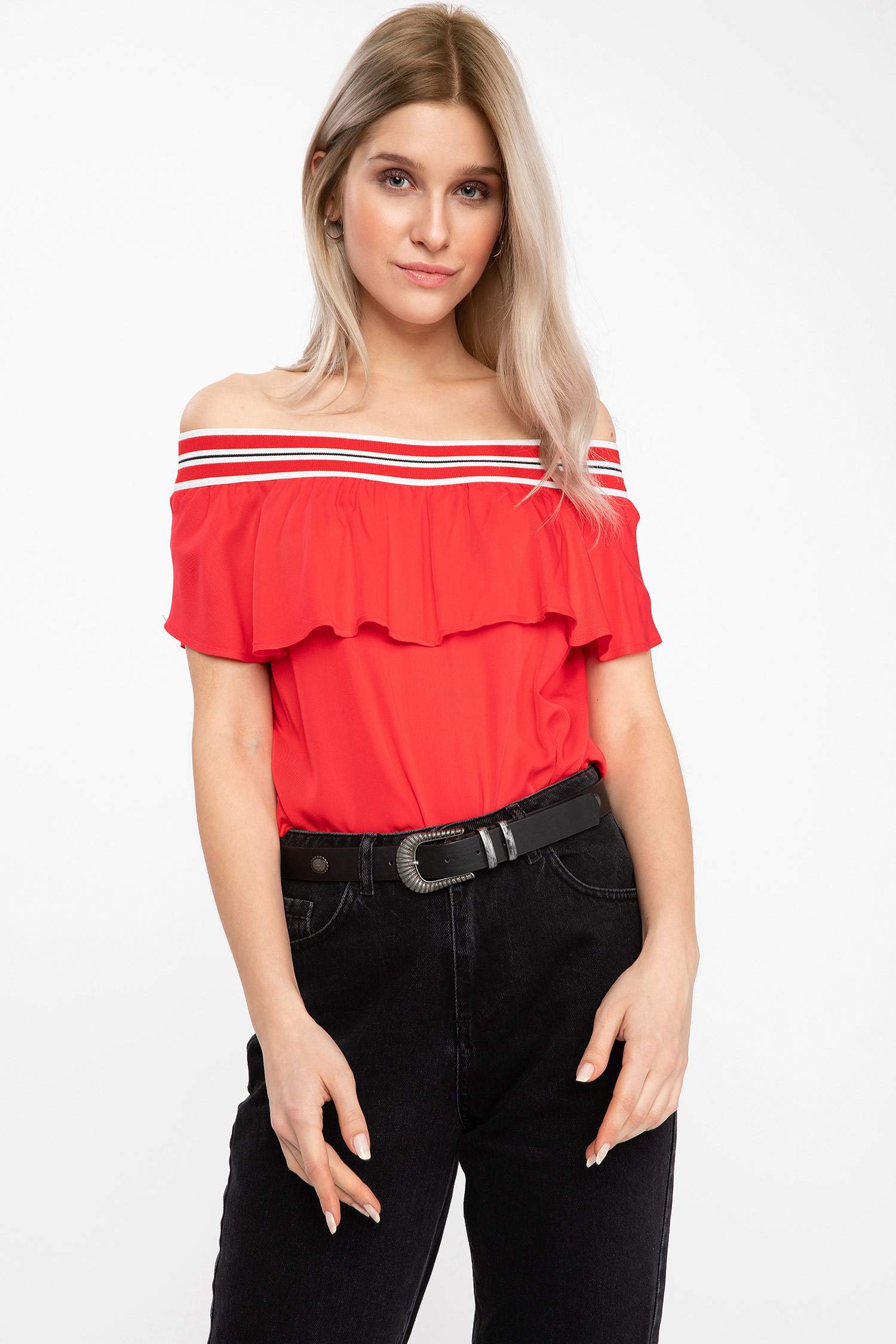 Defacto Fırfırlı Straplez Bluz. 1