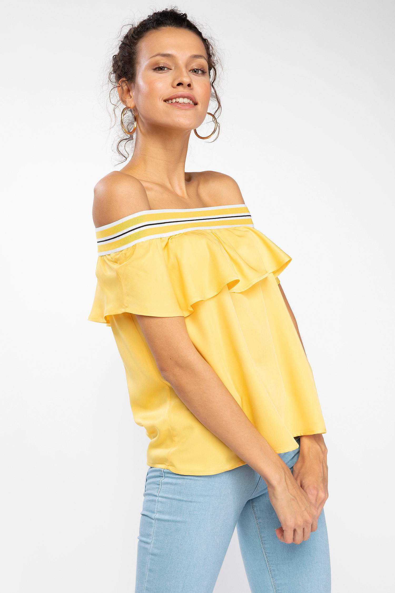 Defacto Fırfırlı Straplez Bluz. 1