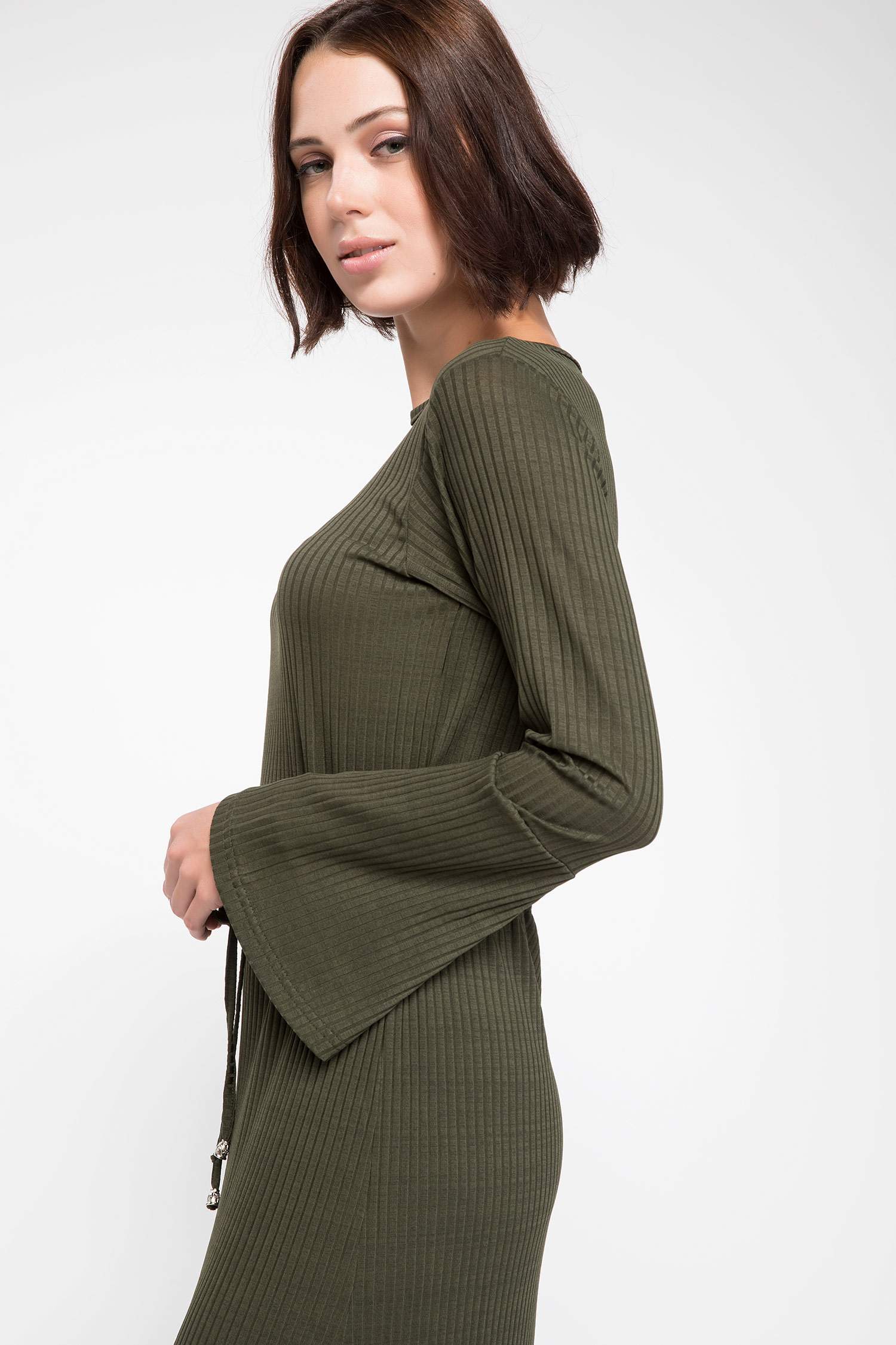 Defacto Etek Ucu Volan Detaylı Belden Büzgülü Elbise. 2