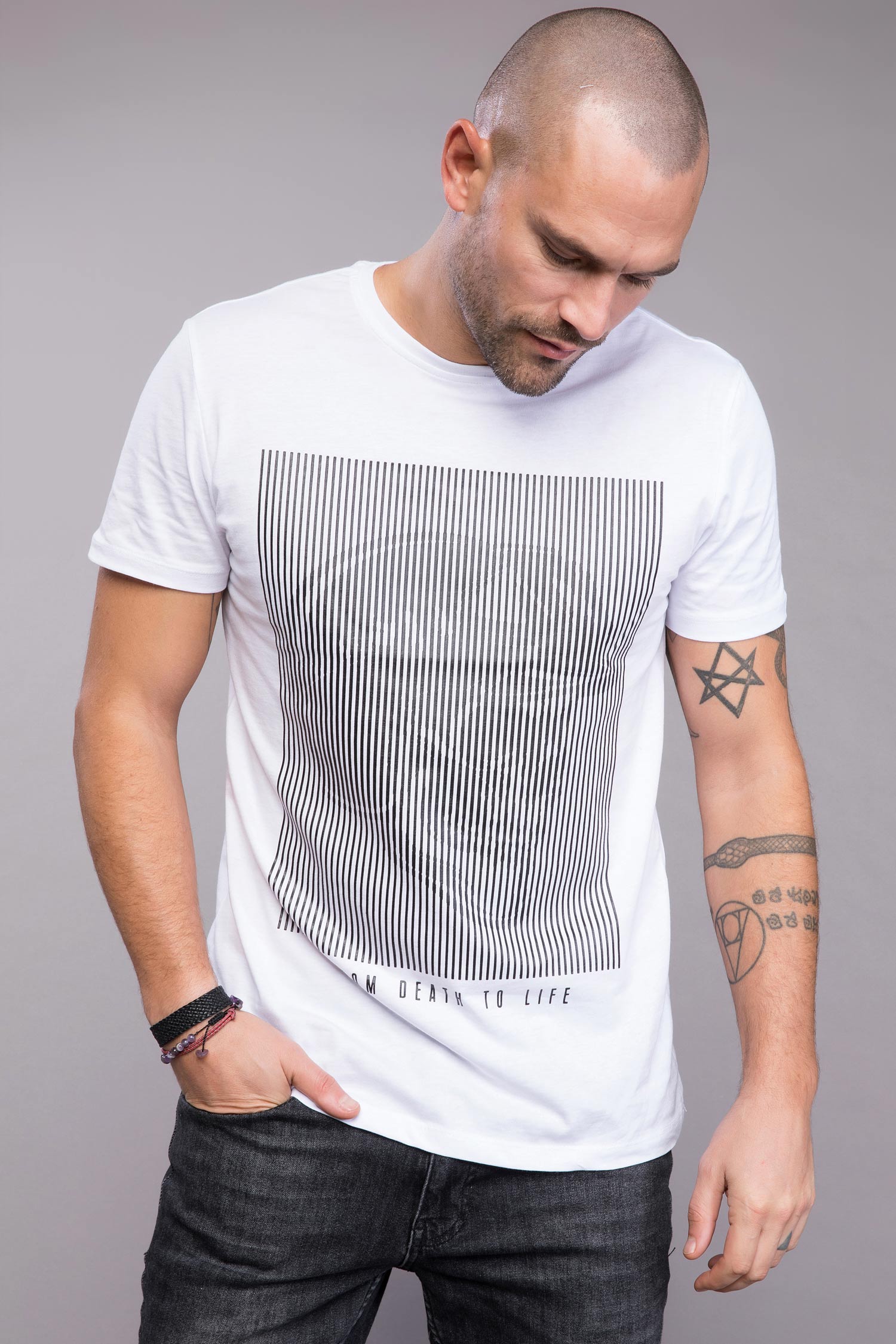 Defacto Baskılı Slim Fit T-shirt. 1