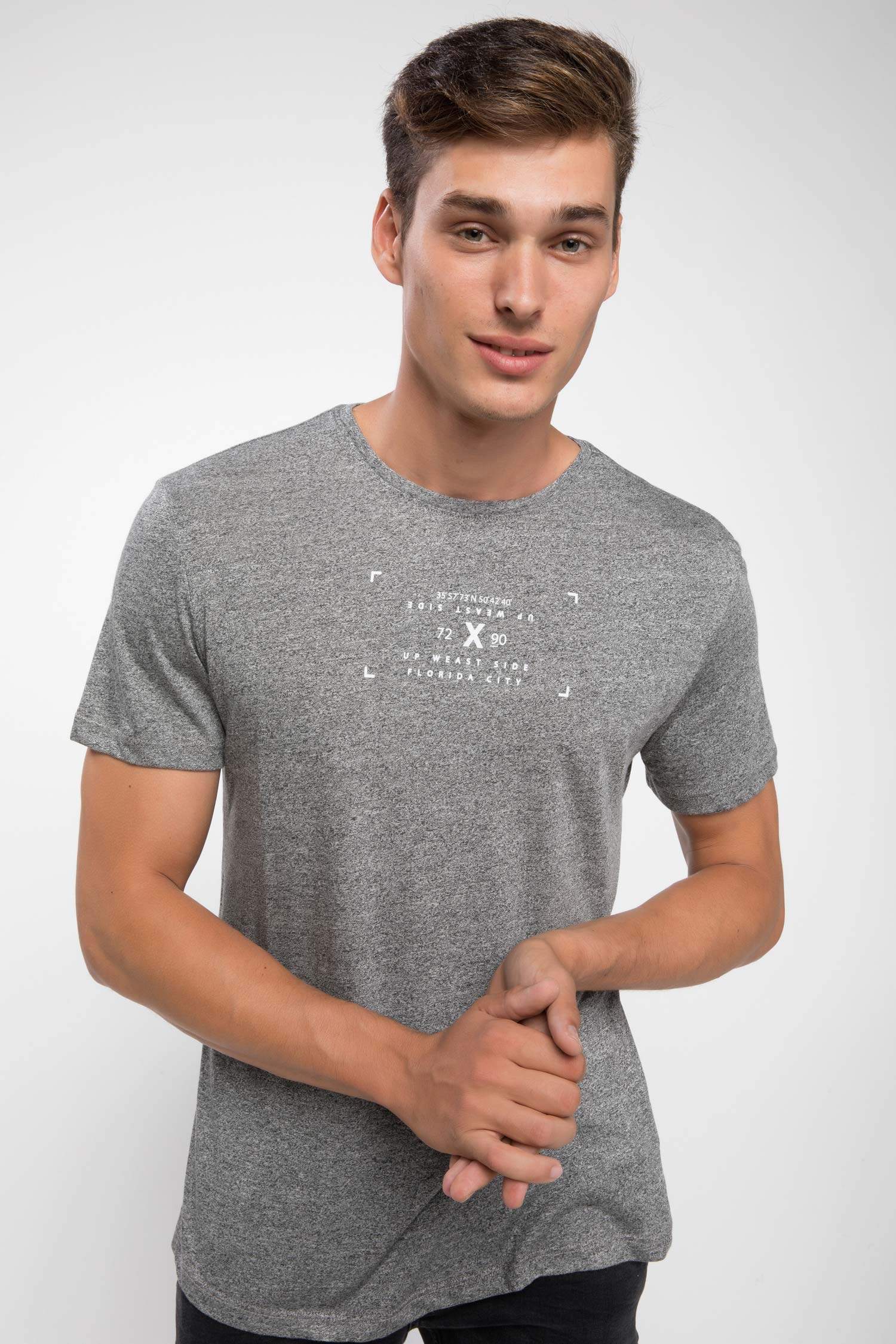 Defacto Mini Yazı Baskılı Slim Fit T-shirt. 1