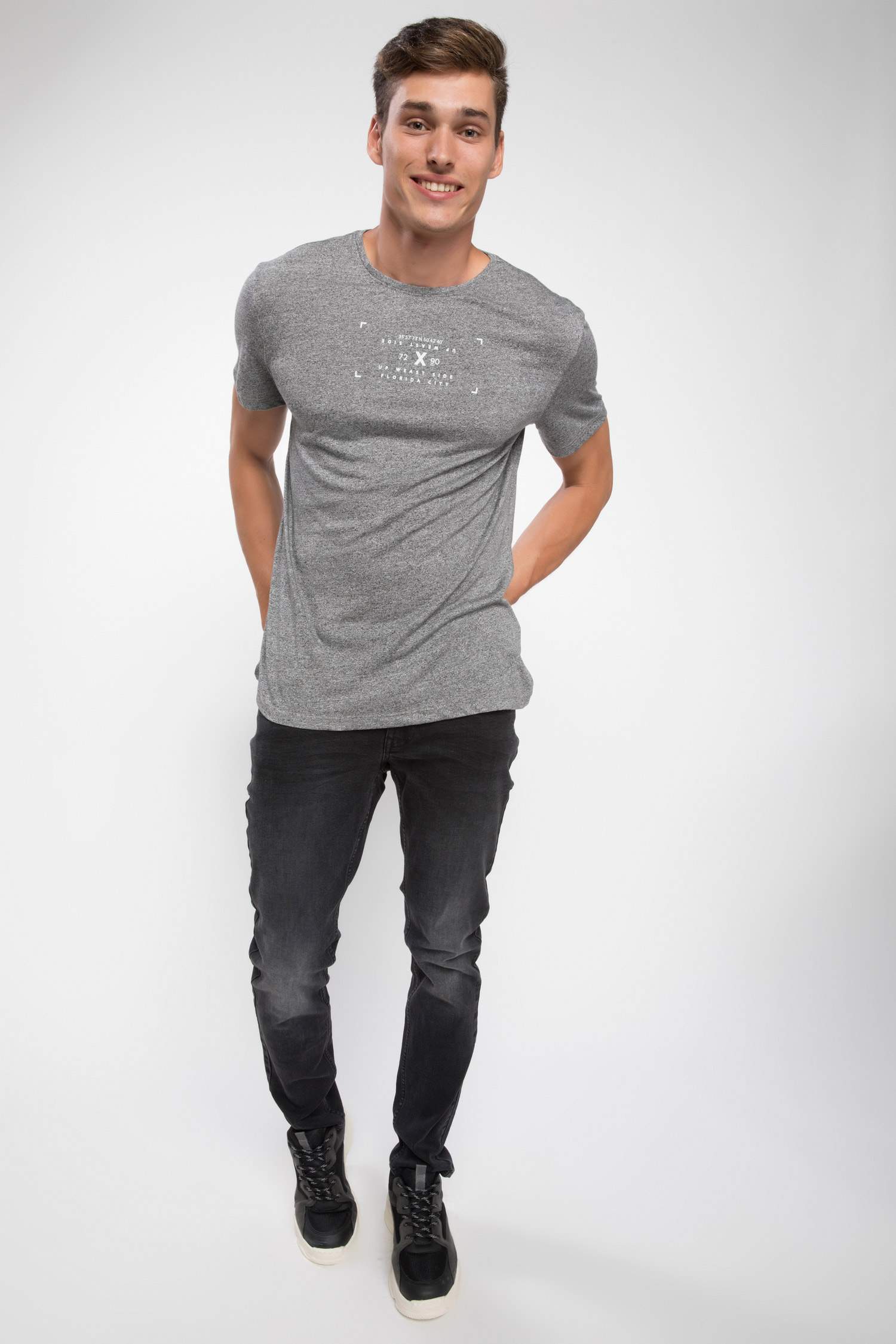 Defacto Mini Yazı Baskılı Slim Fit T-shirt. 2