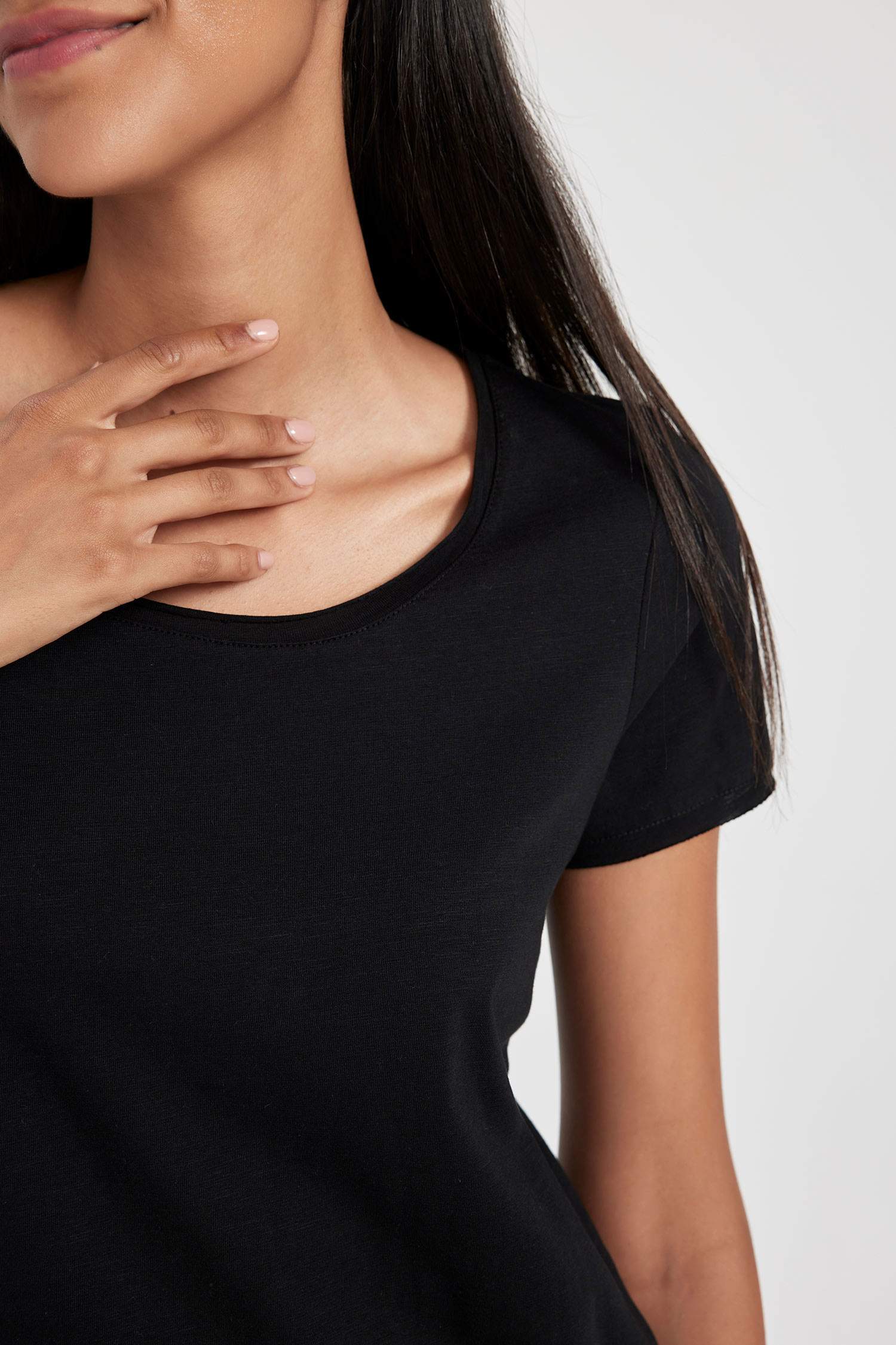 T-Shirt Coton coupe régulière à Manches Courtes