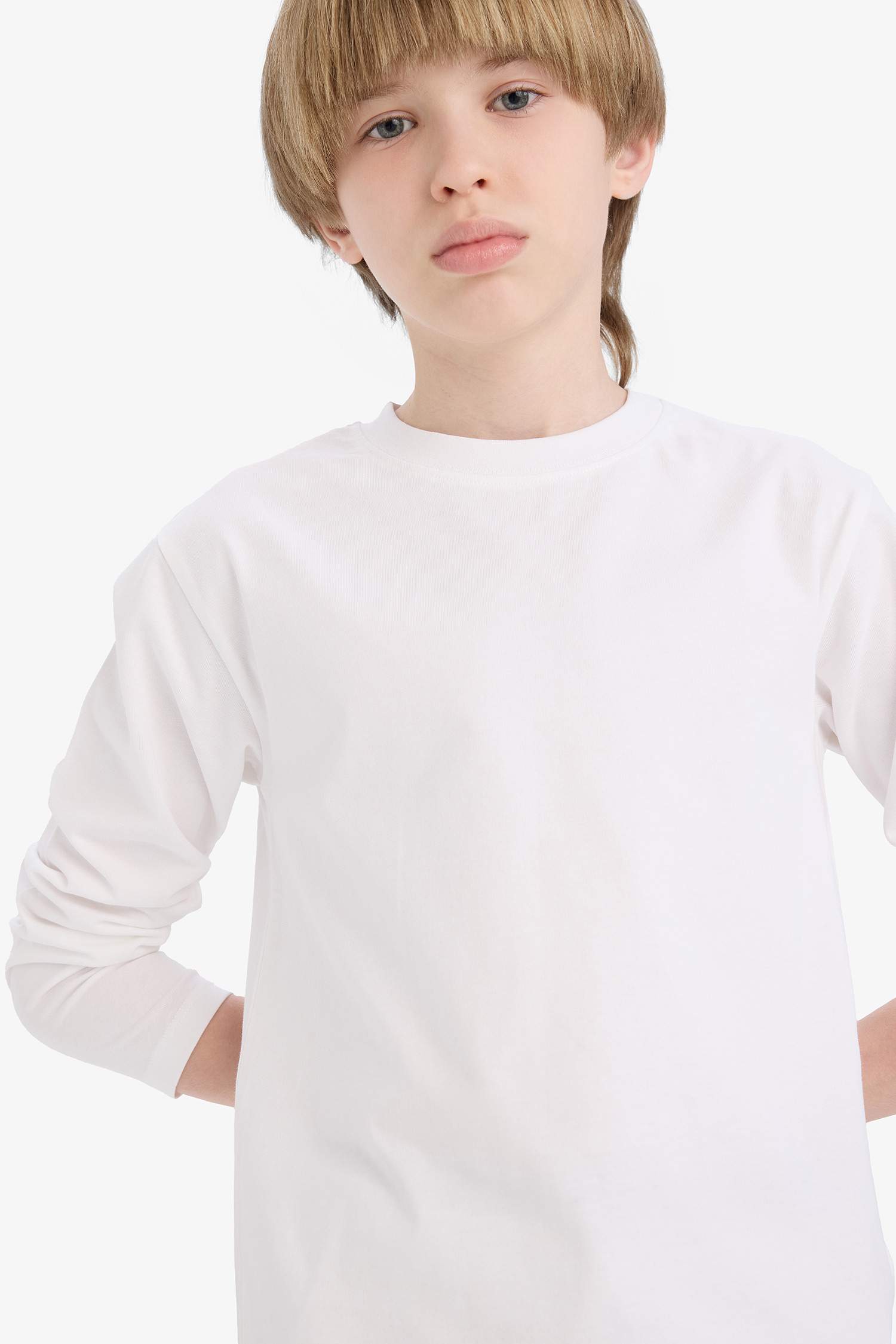 تي شيرت كم طويل جيرسي قصة عادية برقبة مستديرة