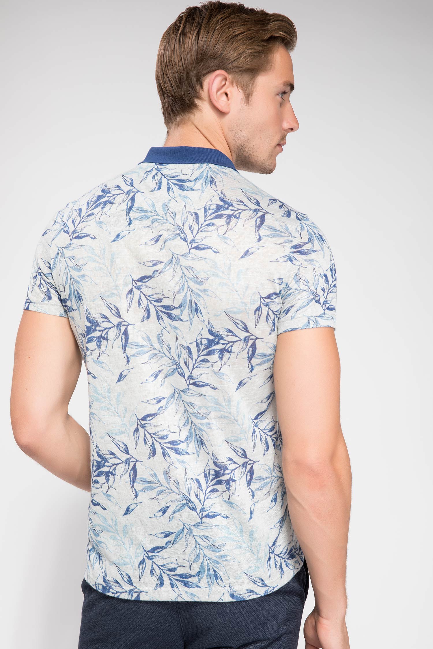 Defacto Polo Slim Fit T-shirt. 3