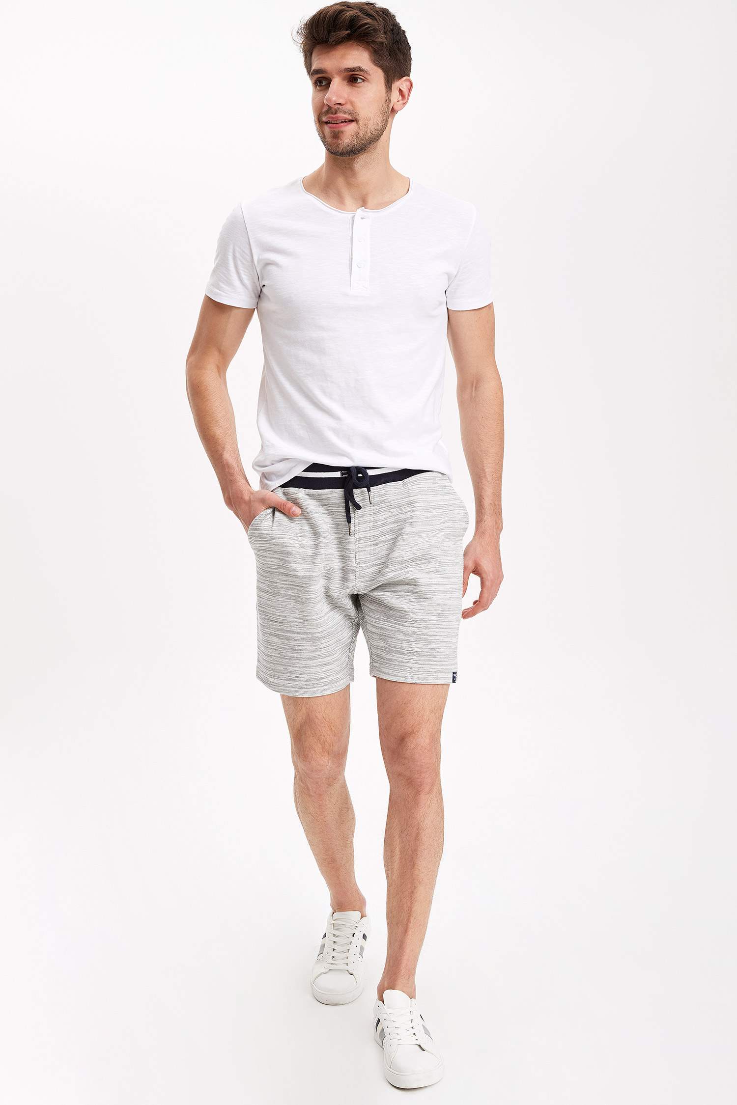 Defacto Regular Fit Şort. 2