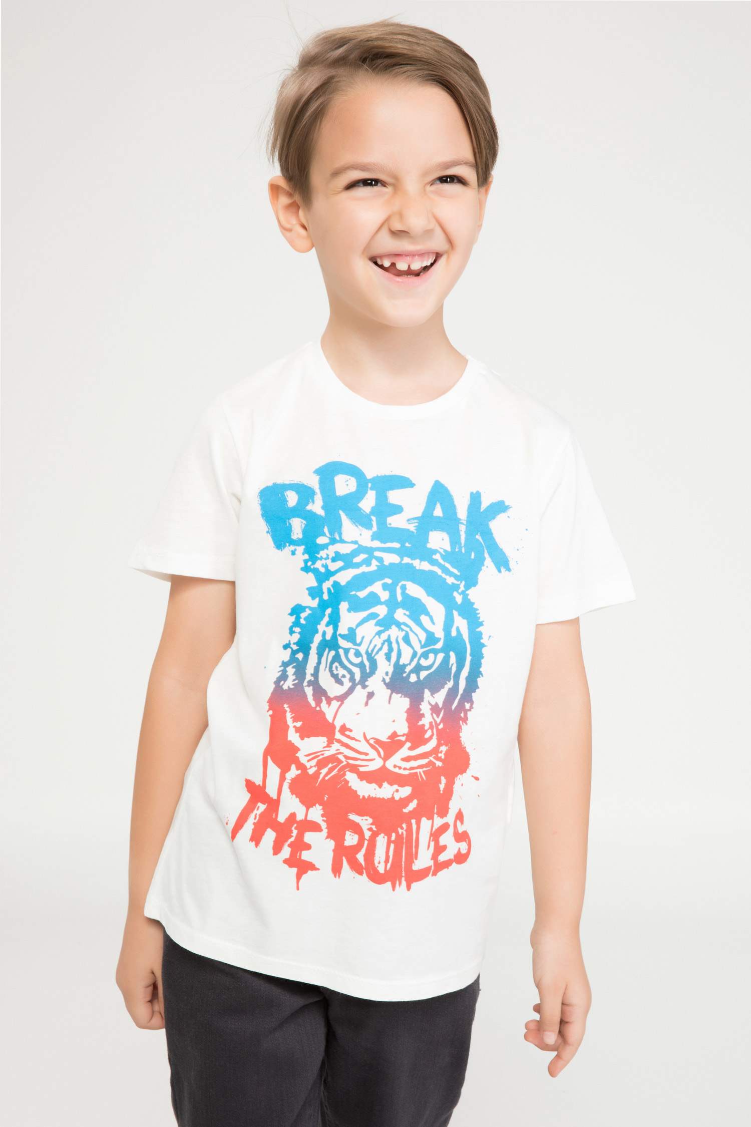 Defacto Bisiklet Yaka Baskılı T-shirt. 1