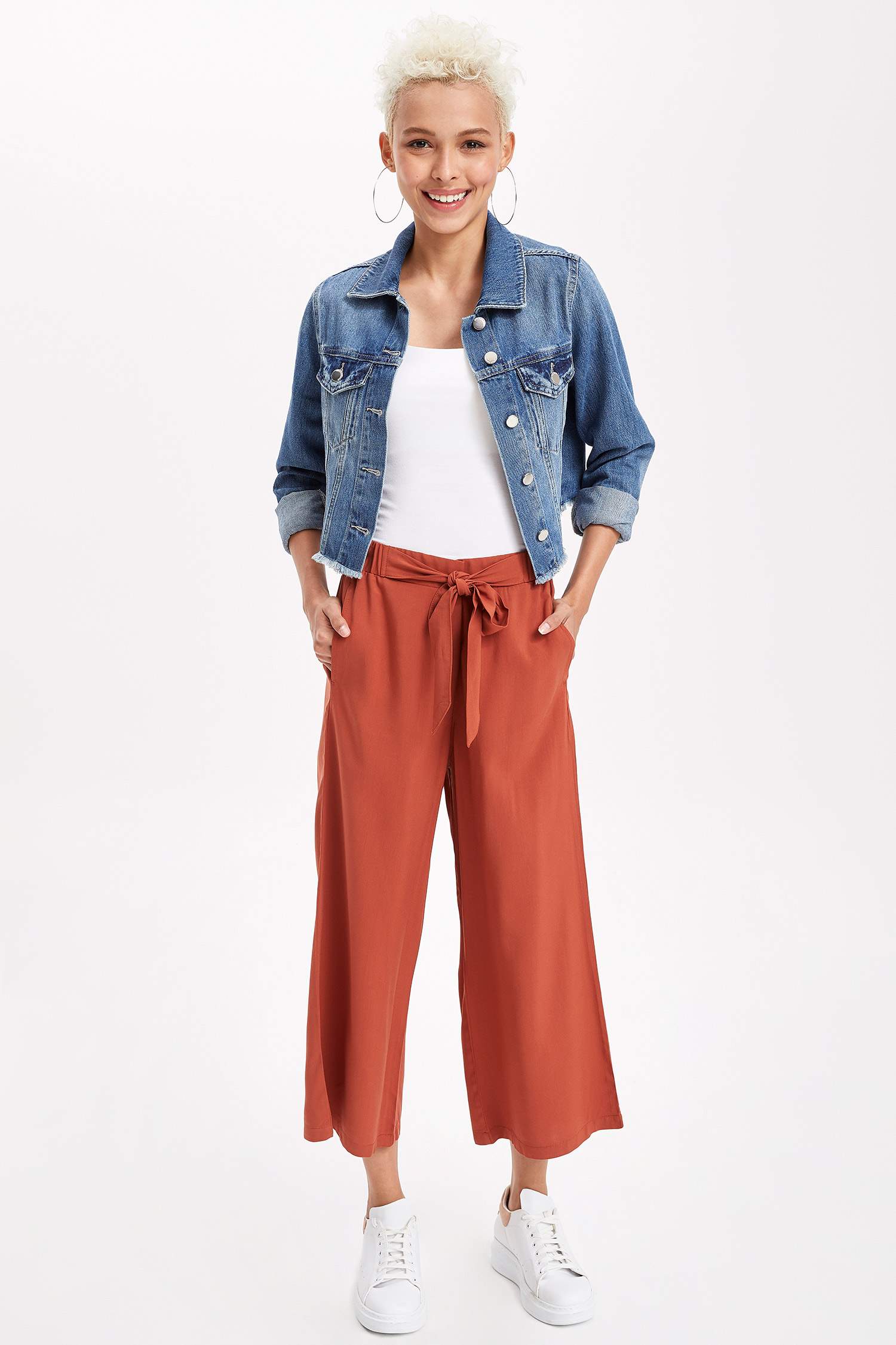 Defacto Beli Kuşak Detaylı Palazzo Pantolon. 2