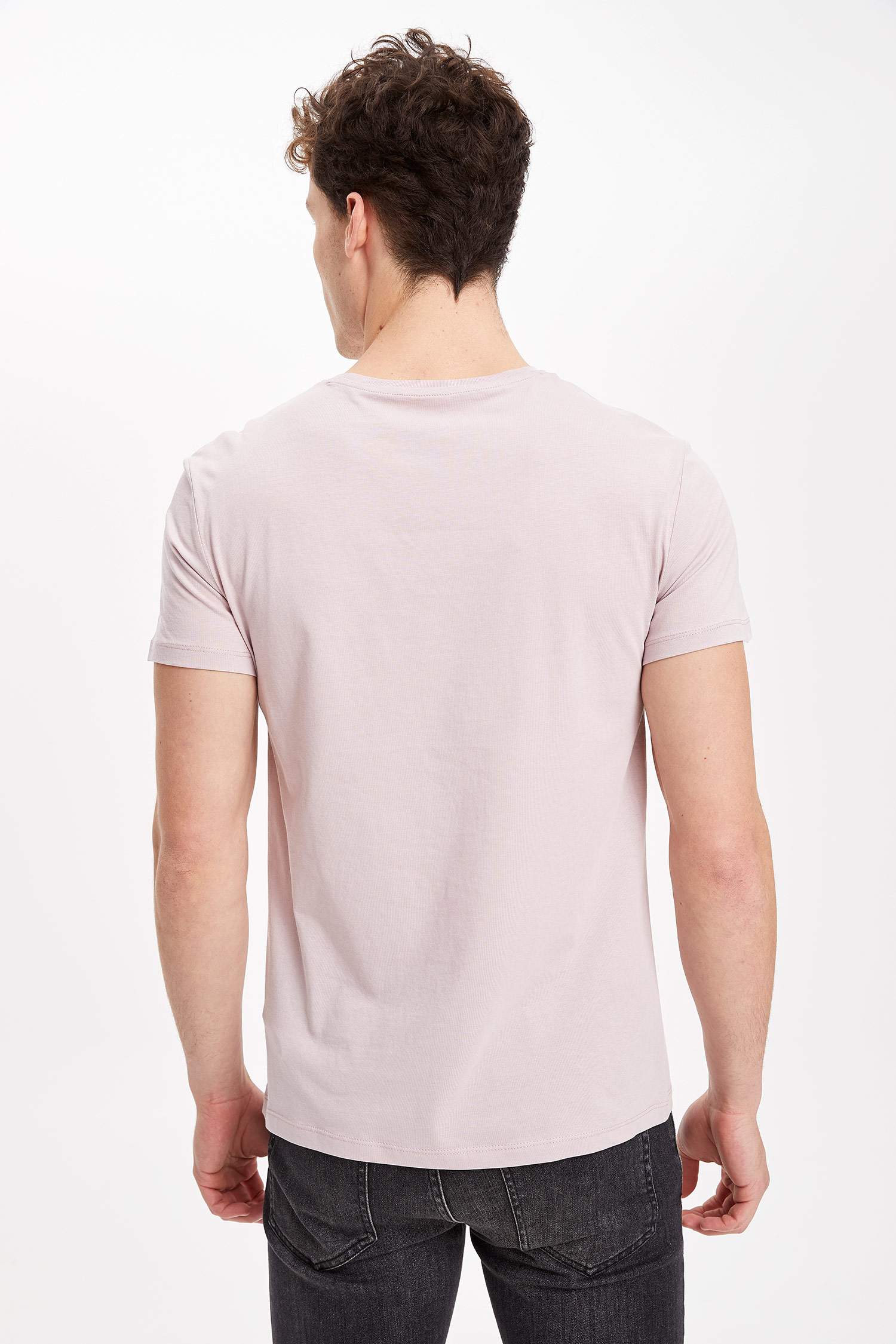 Defacto Baskılı Kısa Kollu Slim Fit T-shirt. 4