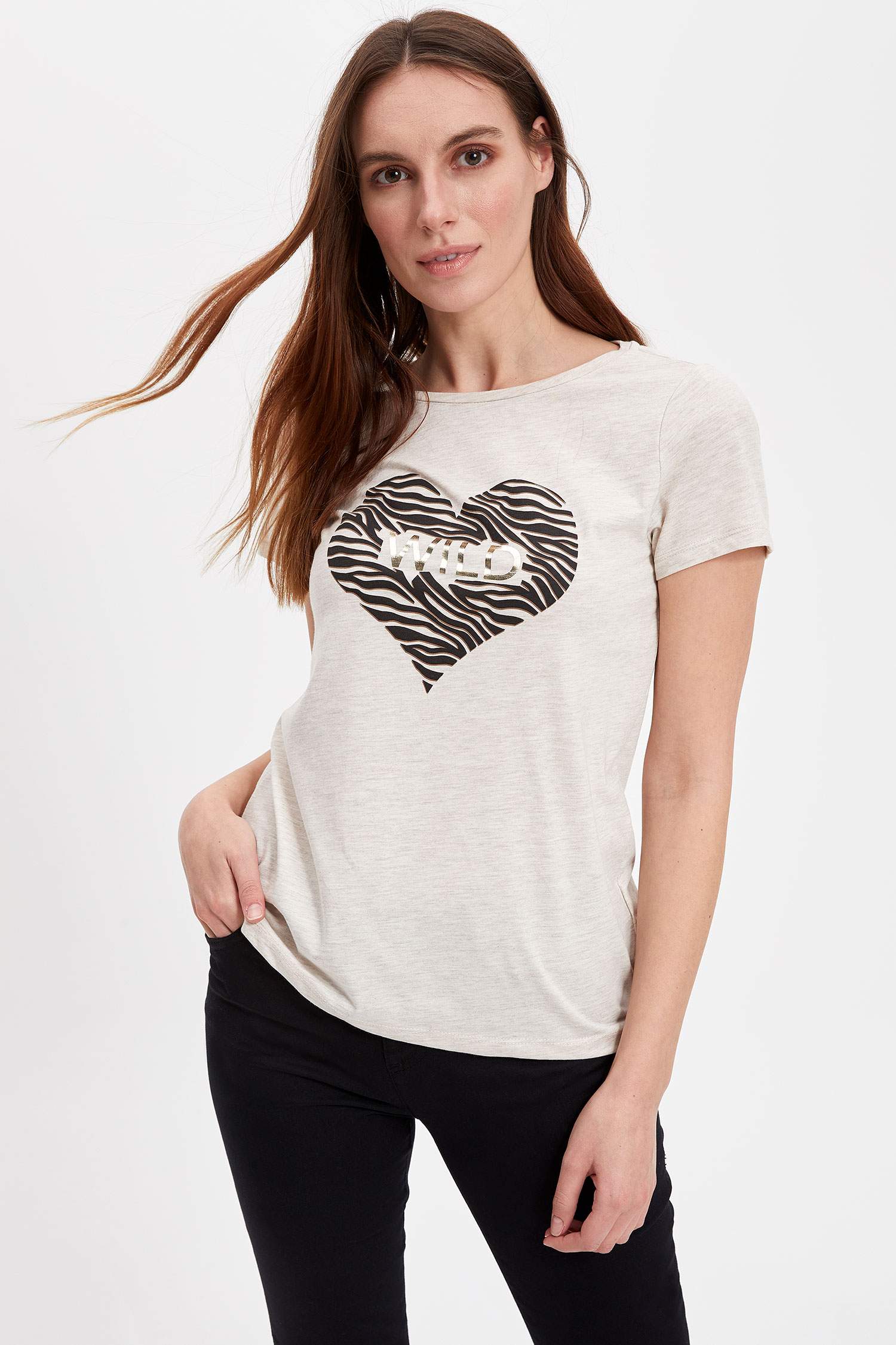 Defacto Kalp Baskılı Kısa Kollu T-shirt. 1