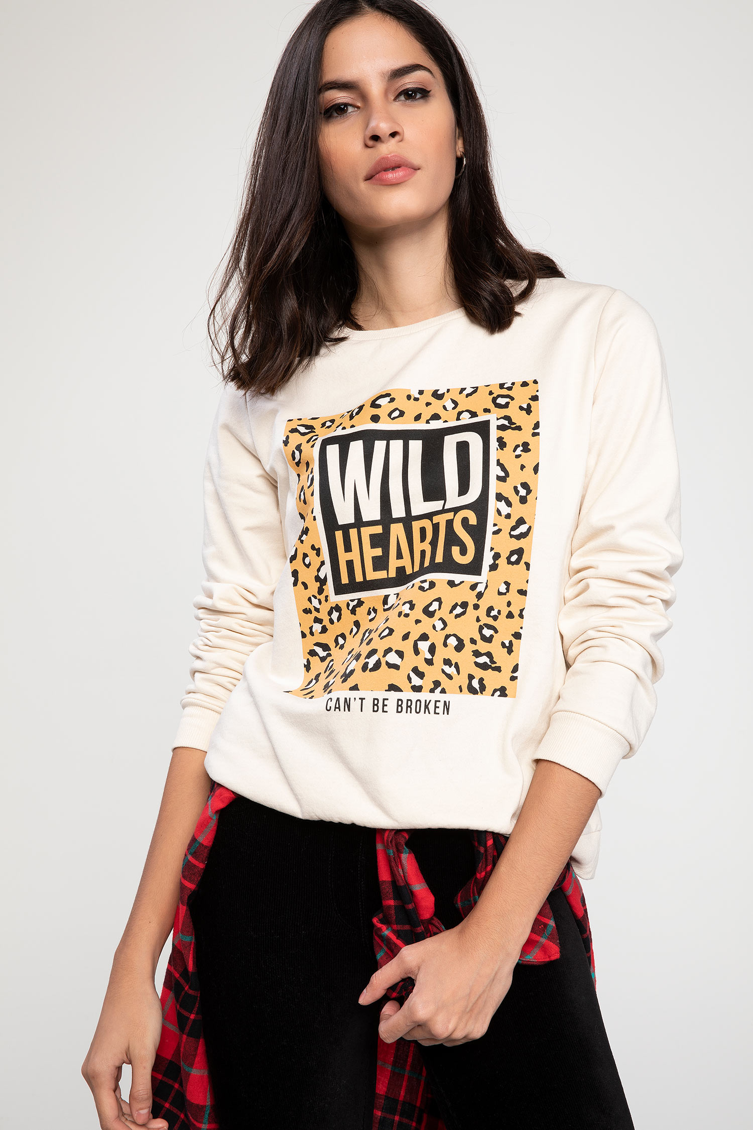 Defacto Leopar Desenli Slogan Baskılı Sweatshirt. 1