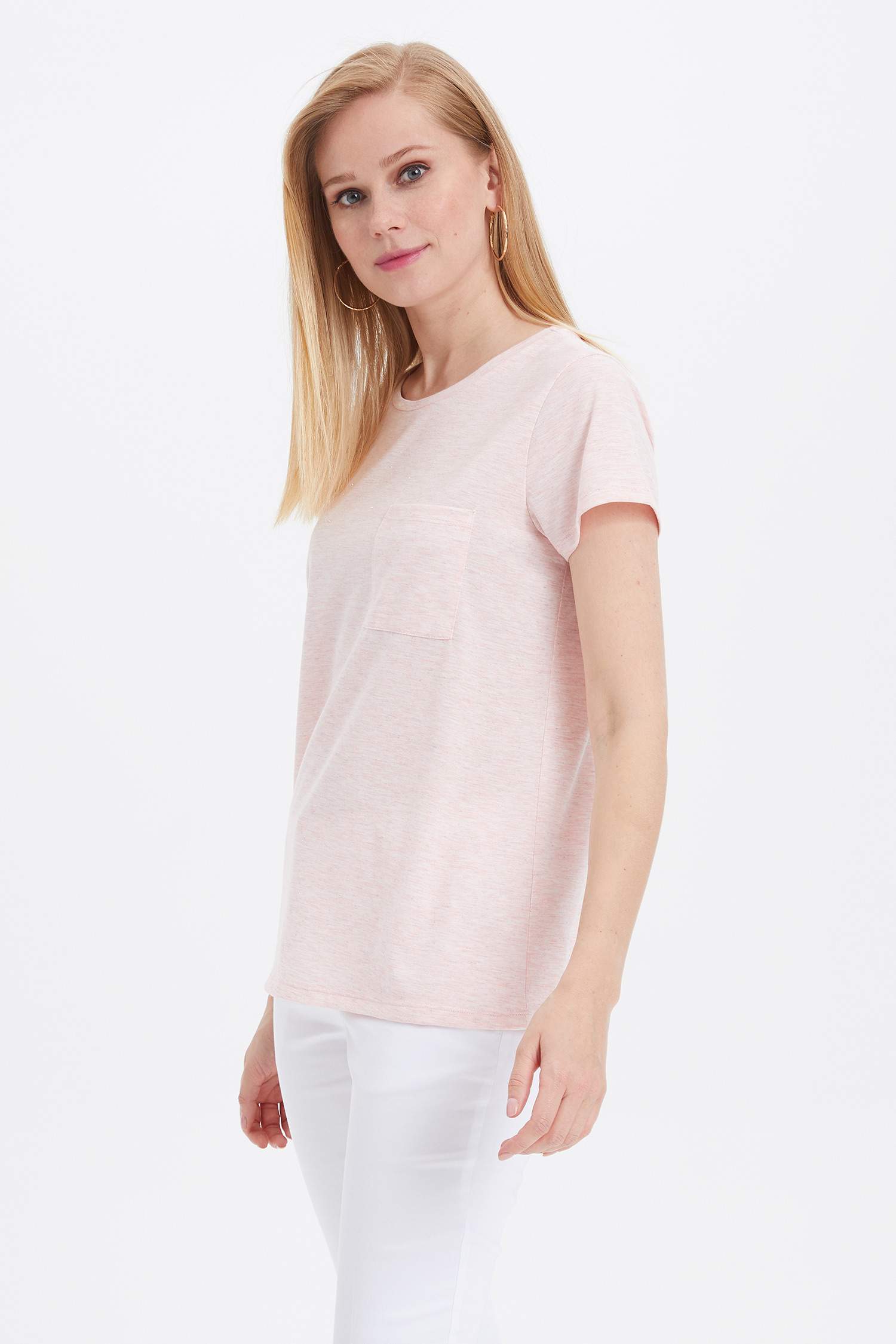 Defacto Yuvarlak Yaka T-Shirt. 1