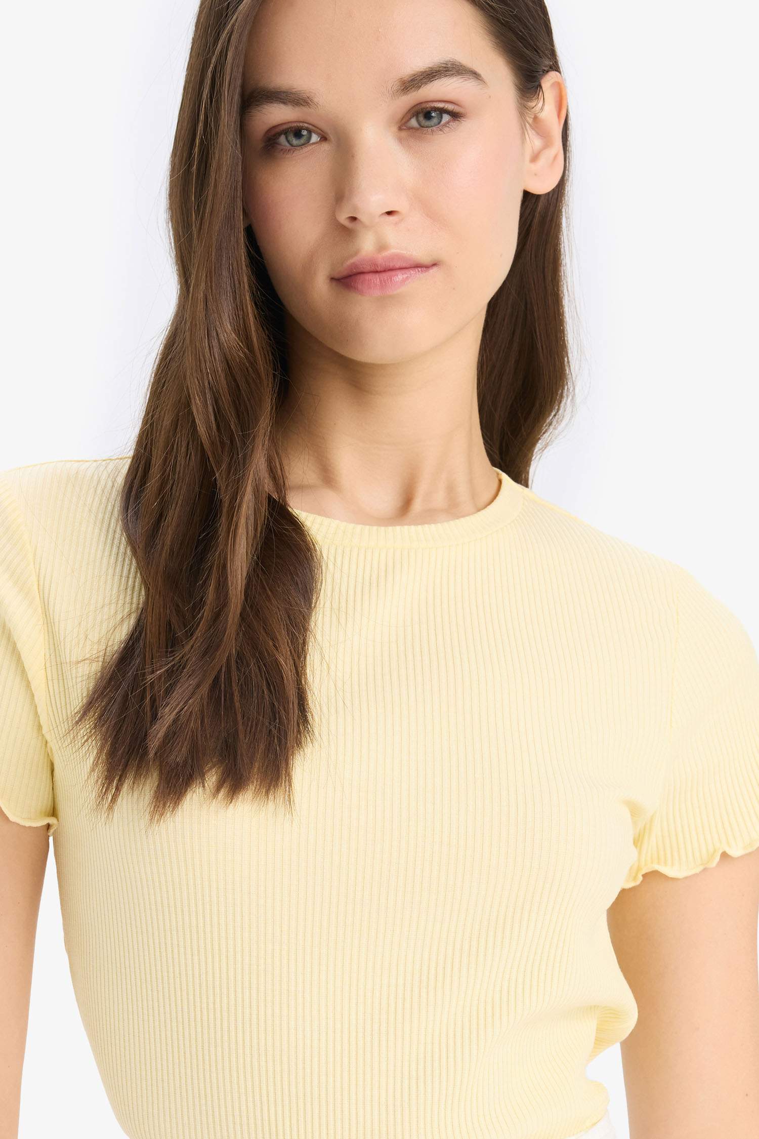 Fitted Bisiklet Yaka Fitilli Kaşkorse Kısa Kollu Tişört