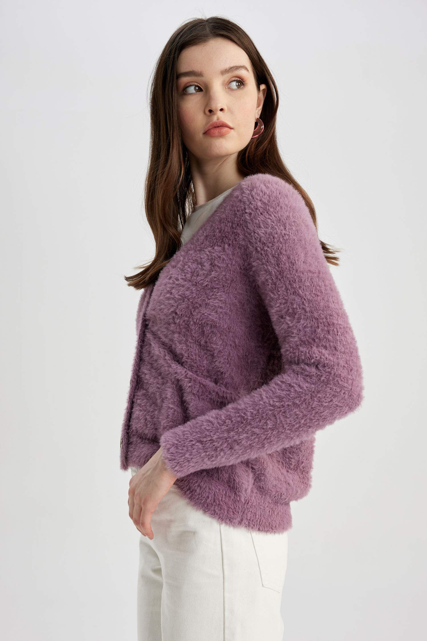 جاكيت قطيفة اوفر سايز بياقة V