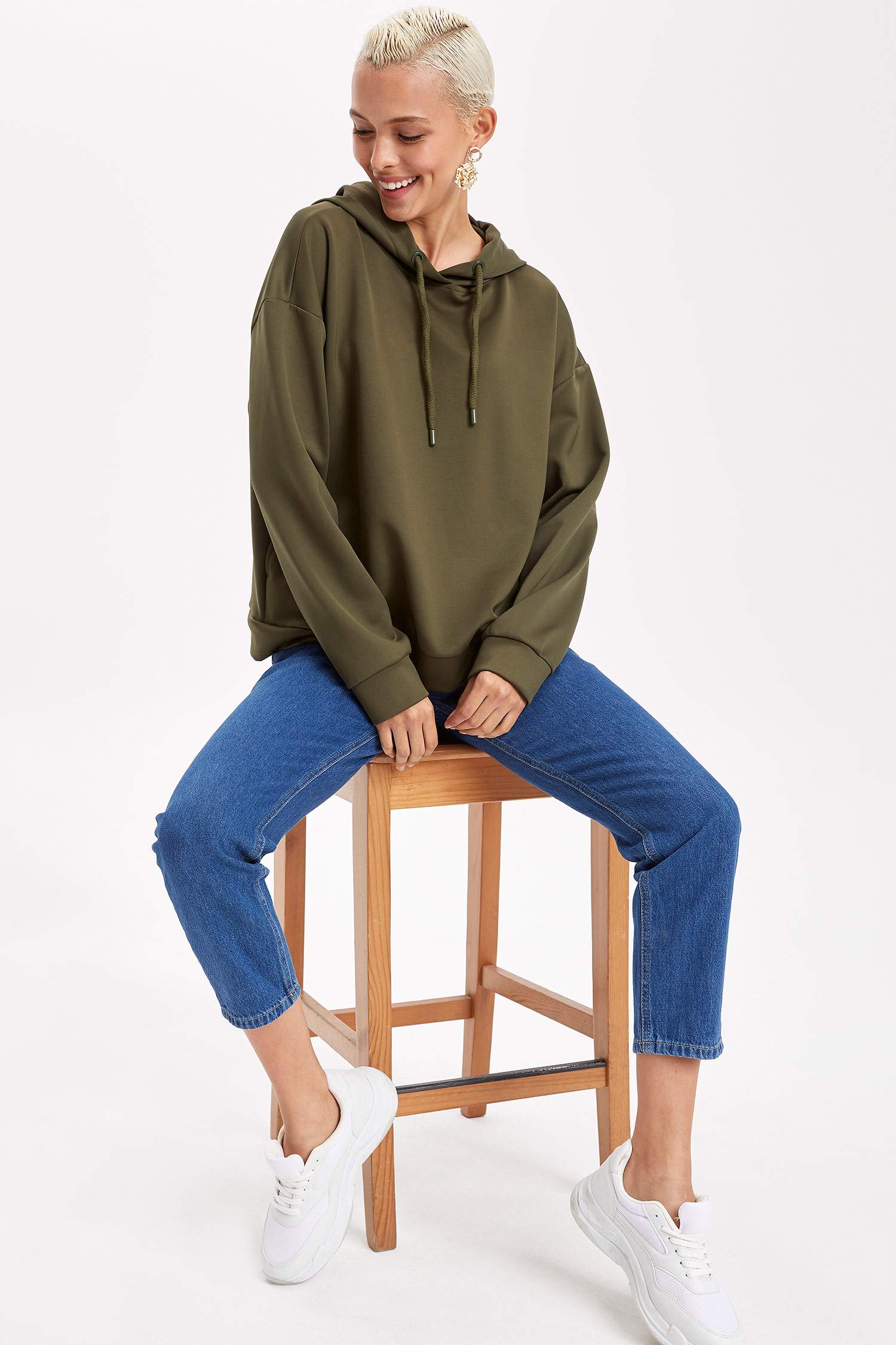 Defacto Scuba Kapşüonlu Sweatshirt. 2