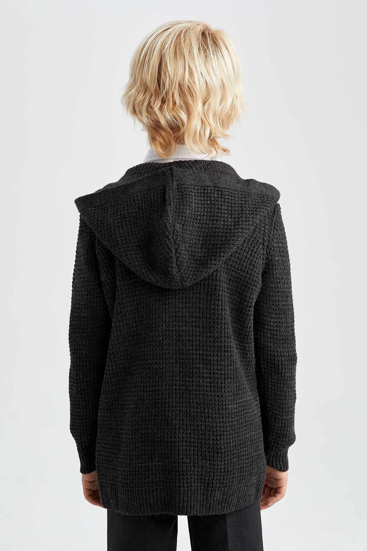 Erkek Çocuk Antrasit Kapüşonlu Triko Okul Hırkası