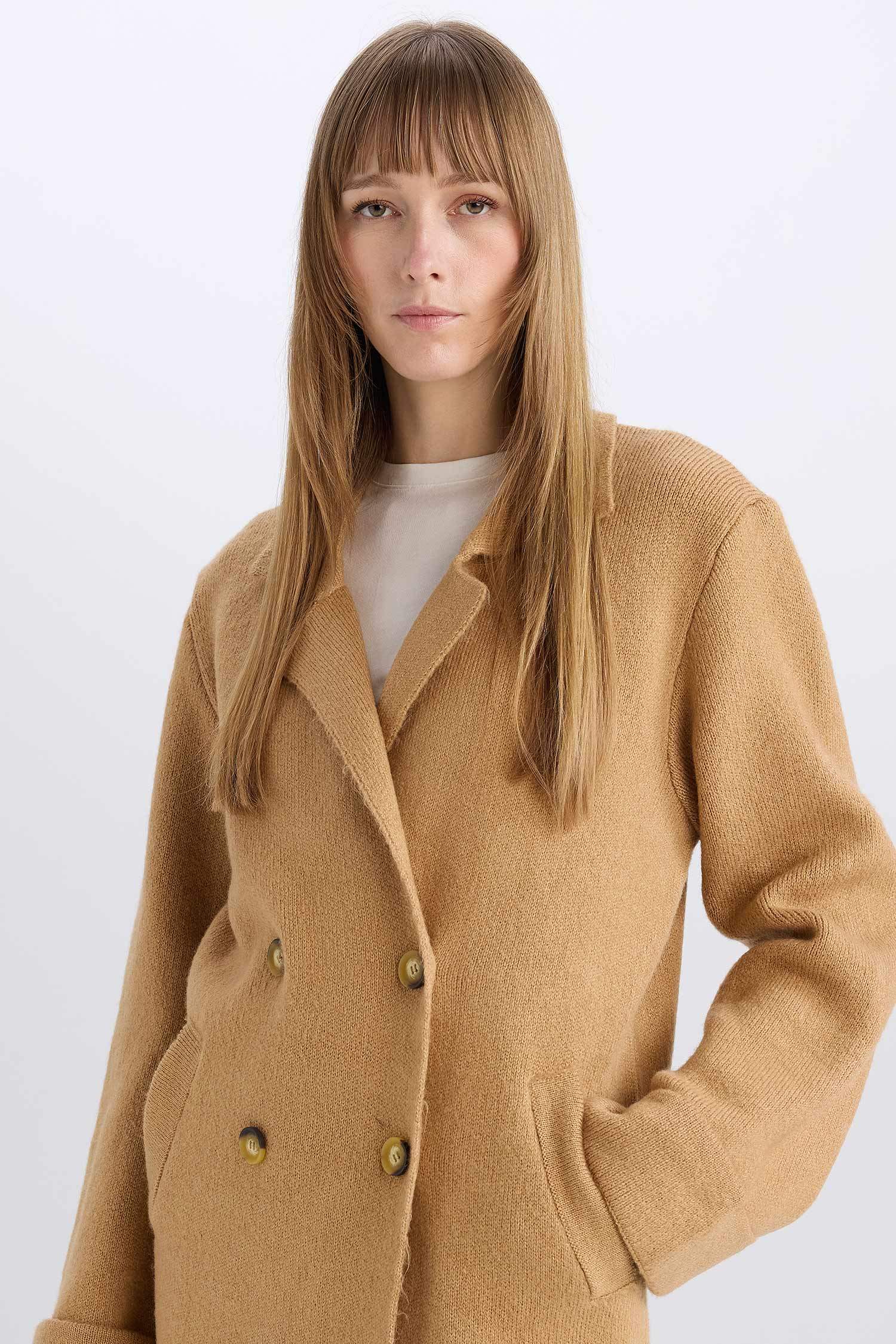 Oversize Geniş Kalıp Kruvaze Kapamalı Düğmeli Cepli Ceket