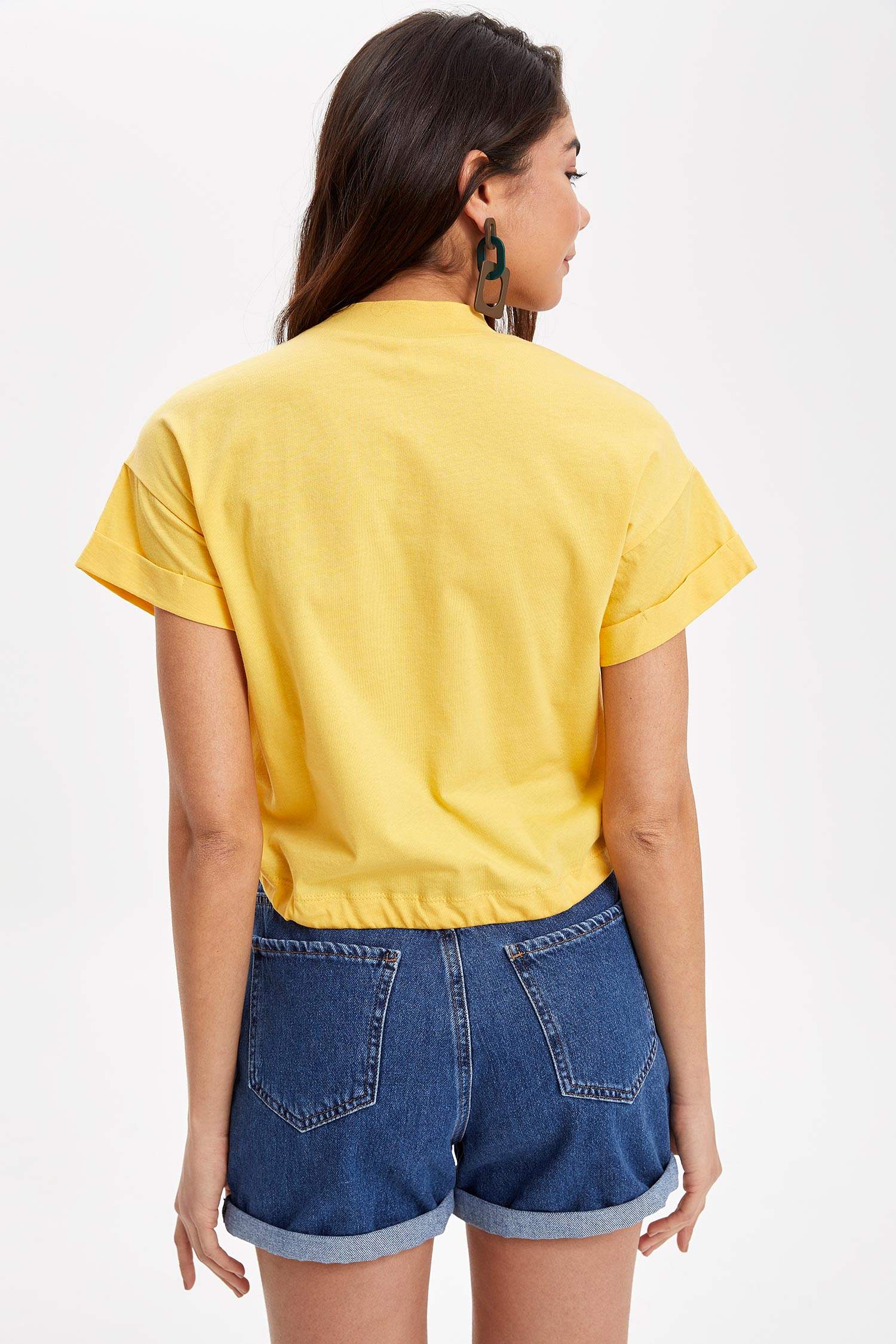 Defacto Etek Ucu Düğümlü Kısa Kollu T-shirt. 4