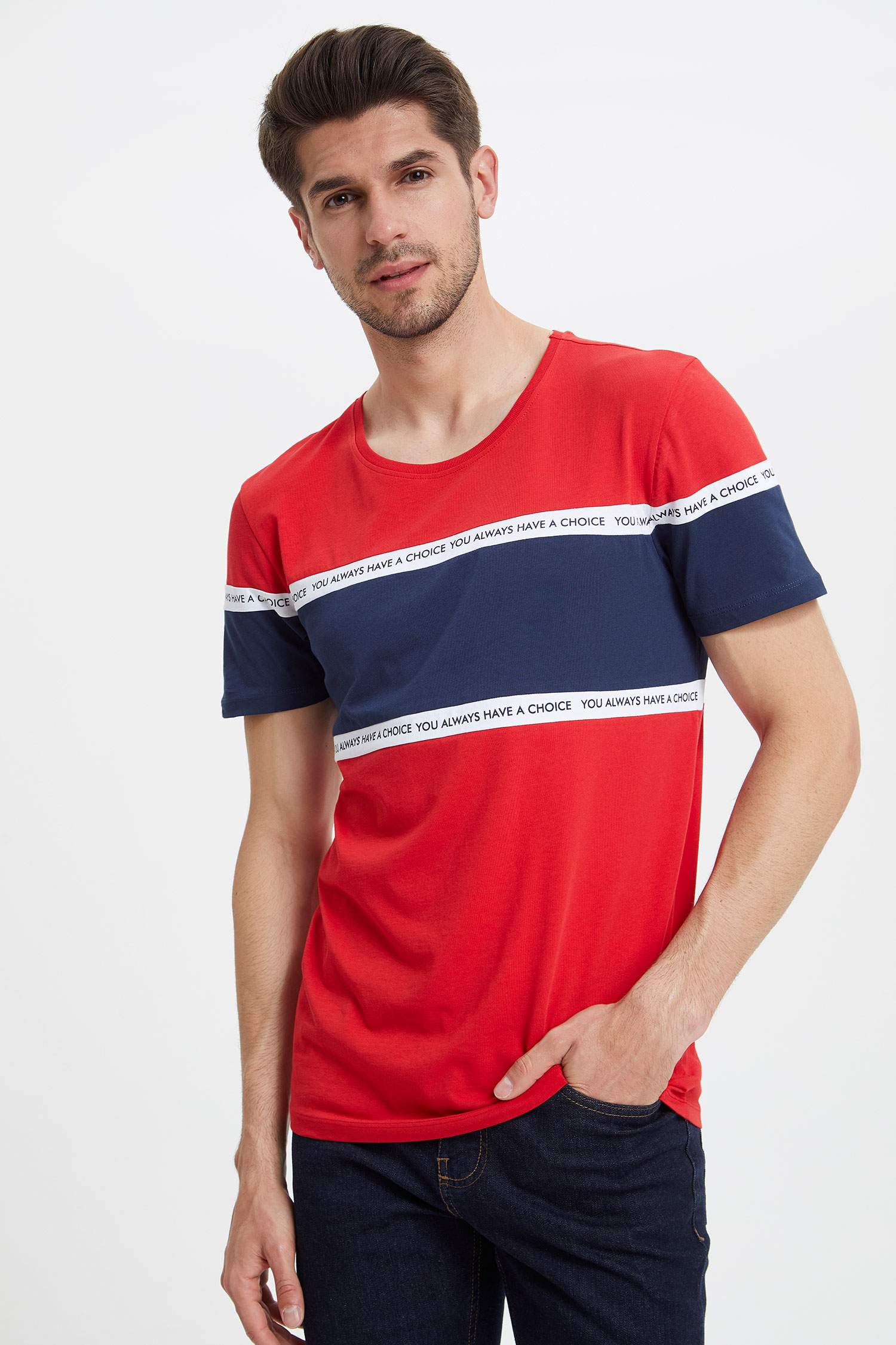 Defacto Renk Bloklu Kısa Kollu T-shirt. 1