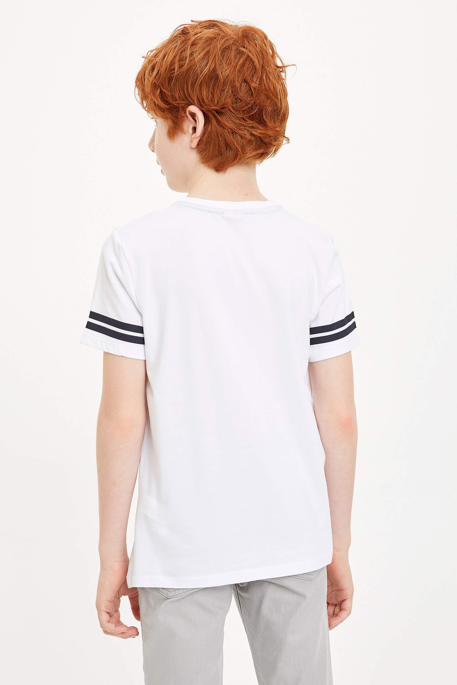 Defacto Erkek Çocuk Güneşte Renk Değiştiren Baskılı Kısa Kollu Tişört. 4