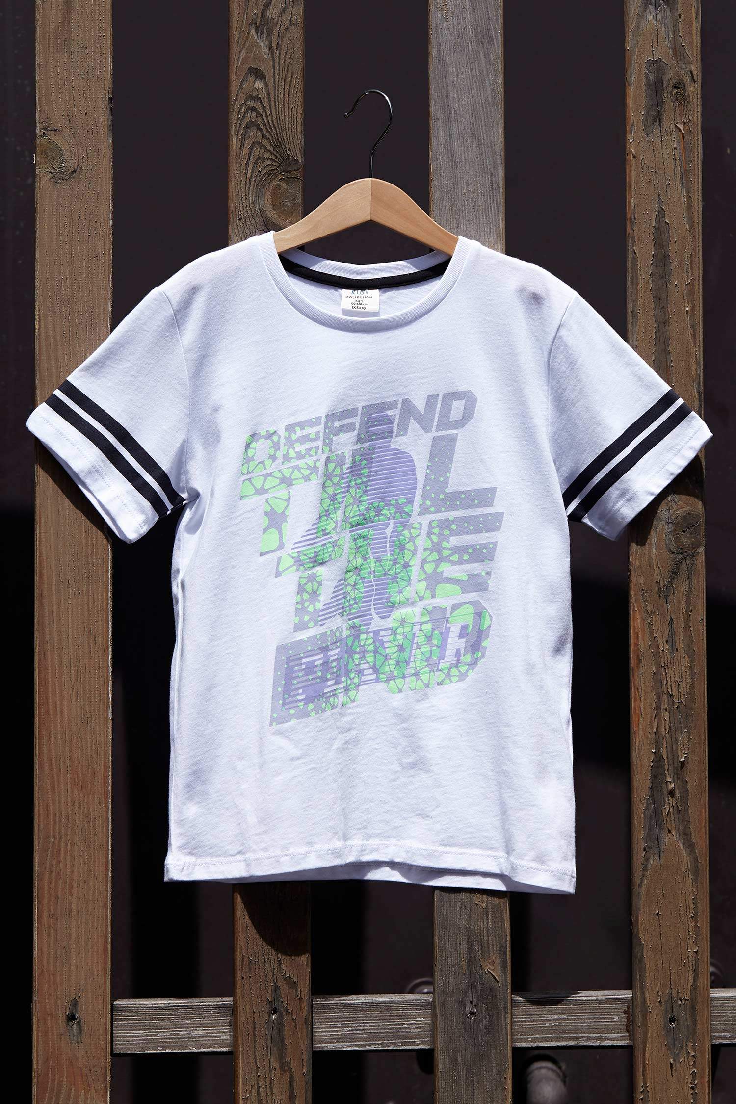 Defacto Erkek Çocuk Güneşte Renk Değiştiren Baskılı Kısa Kollu Tişört. 6