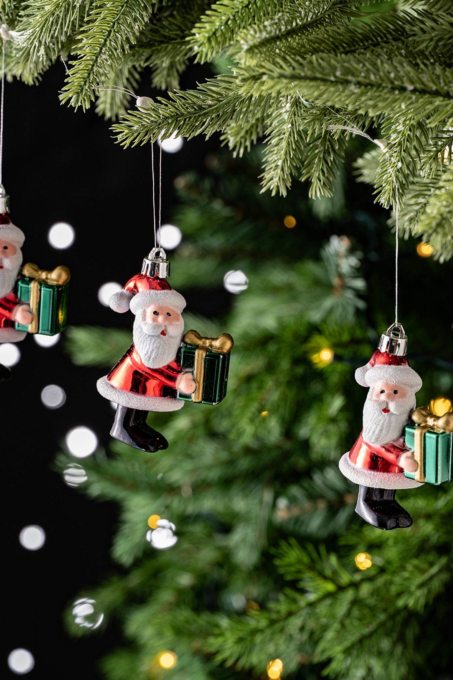 KARACA X DEFACTO SANTA WITH GIFT AĞAÇ SÜSÜ SETİ 3 PARÇA 8,5 CM