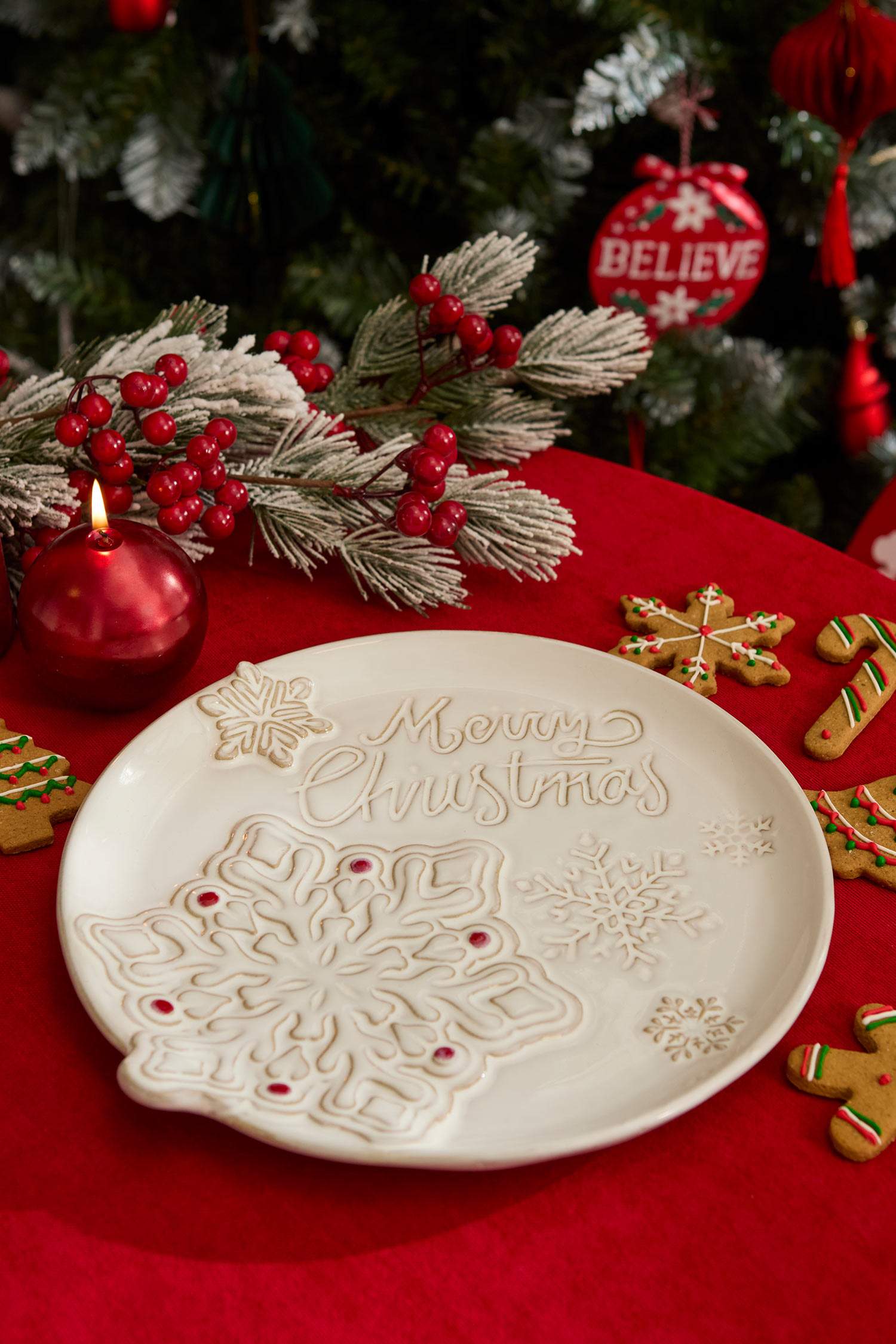 KARACA X DEFACTO MERRY CHRISTMAS DEKORATİF TABAK 27,7X26,2X2,6 CM