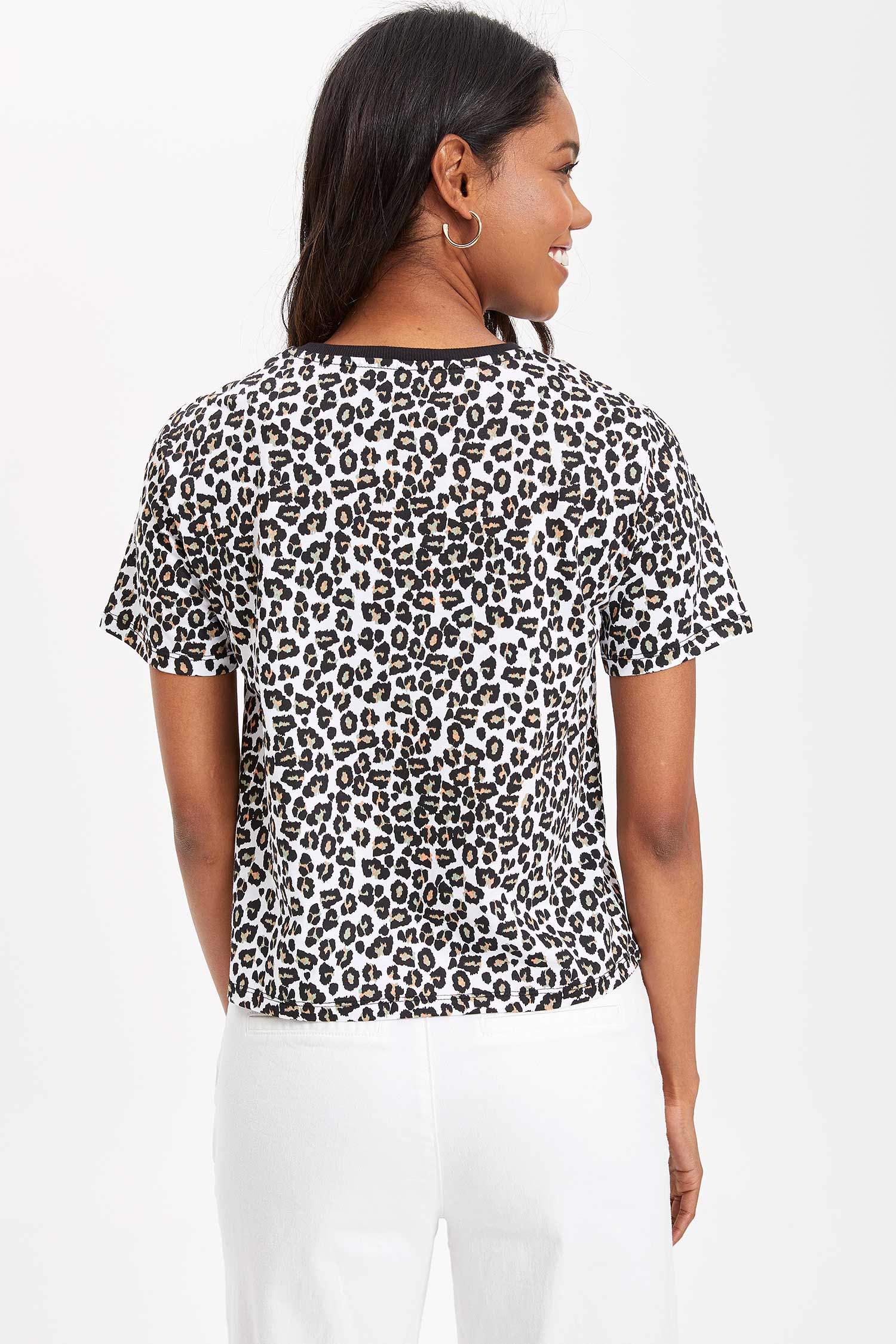 Defacto Leopar Desenli T-Shirt. 4