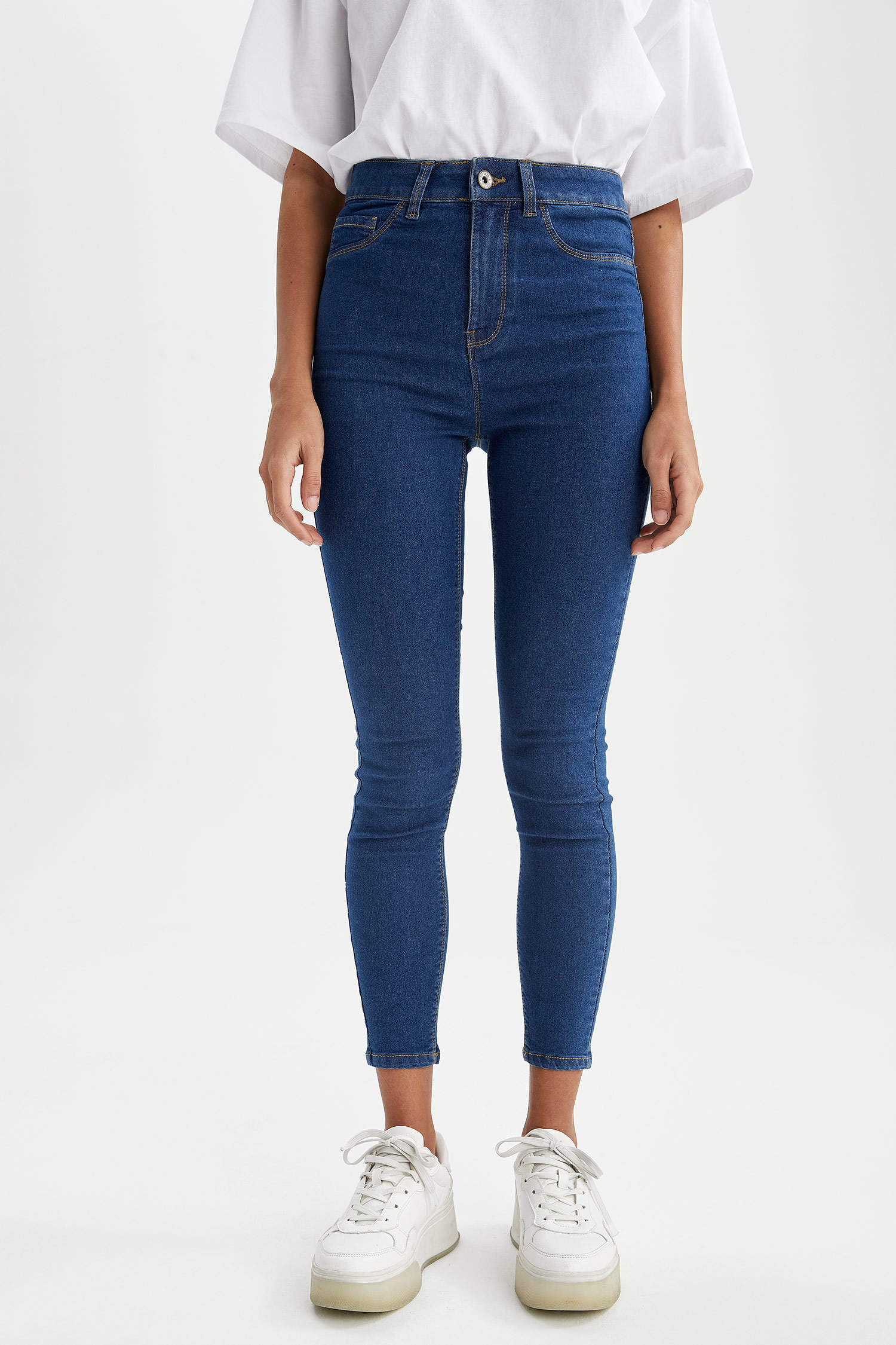 Kinderdag Pool mogelijkheid Blue Woman Skinny Fit High Waisted Denim Jeans 1140914 | DeFacto