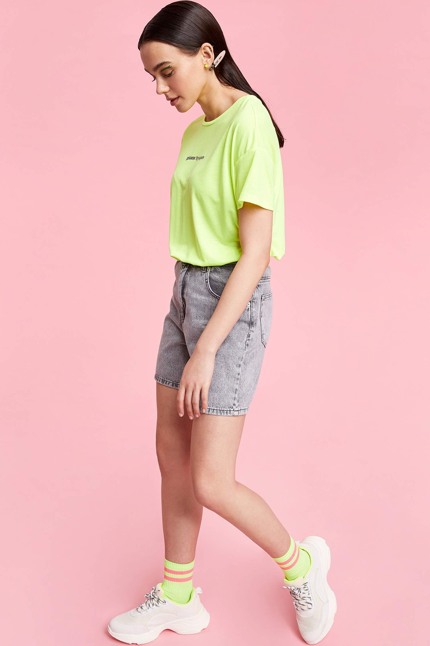 Defacto Baskılı Yuvarlak Yaka Neon T-shirt. 3