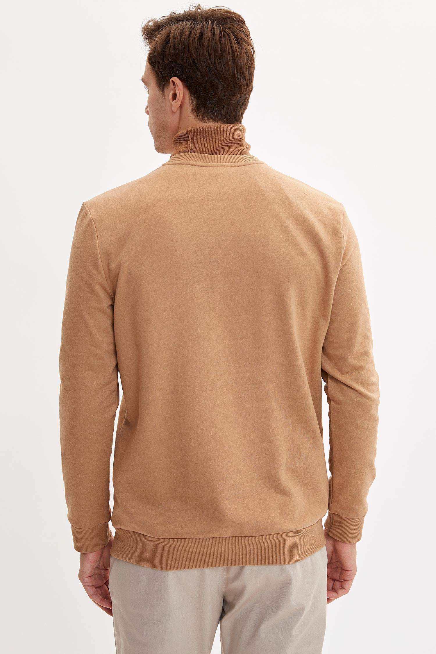 Defacto Basic Sweatshirt. 4