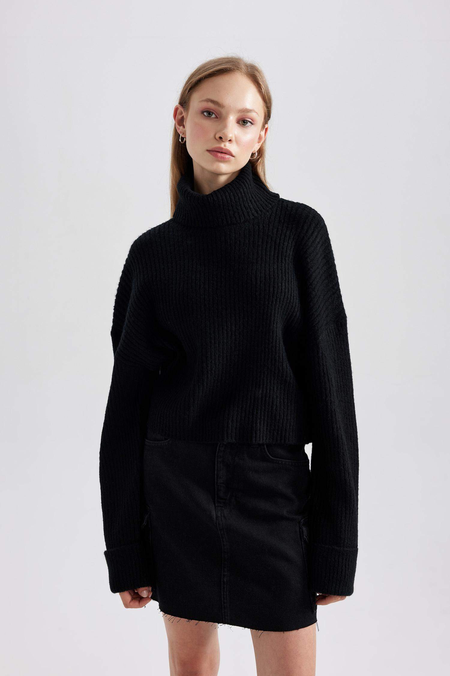 үлкен пішім мойынжейде трикотаж Пулловер